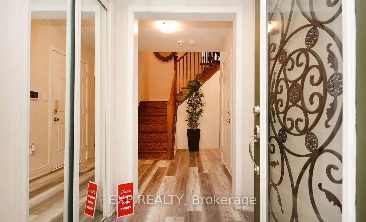 Photo 3 of 13 Colonel Frank Ching Crescent, Brampton, Fletcher's West — HOMEH