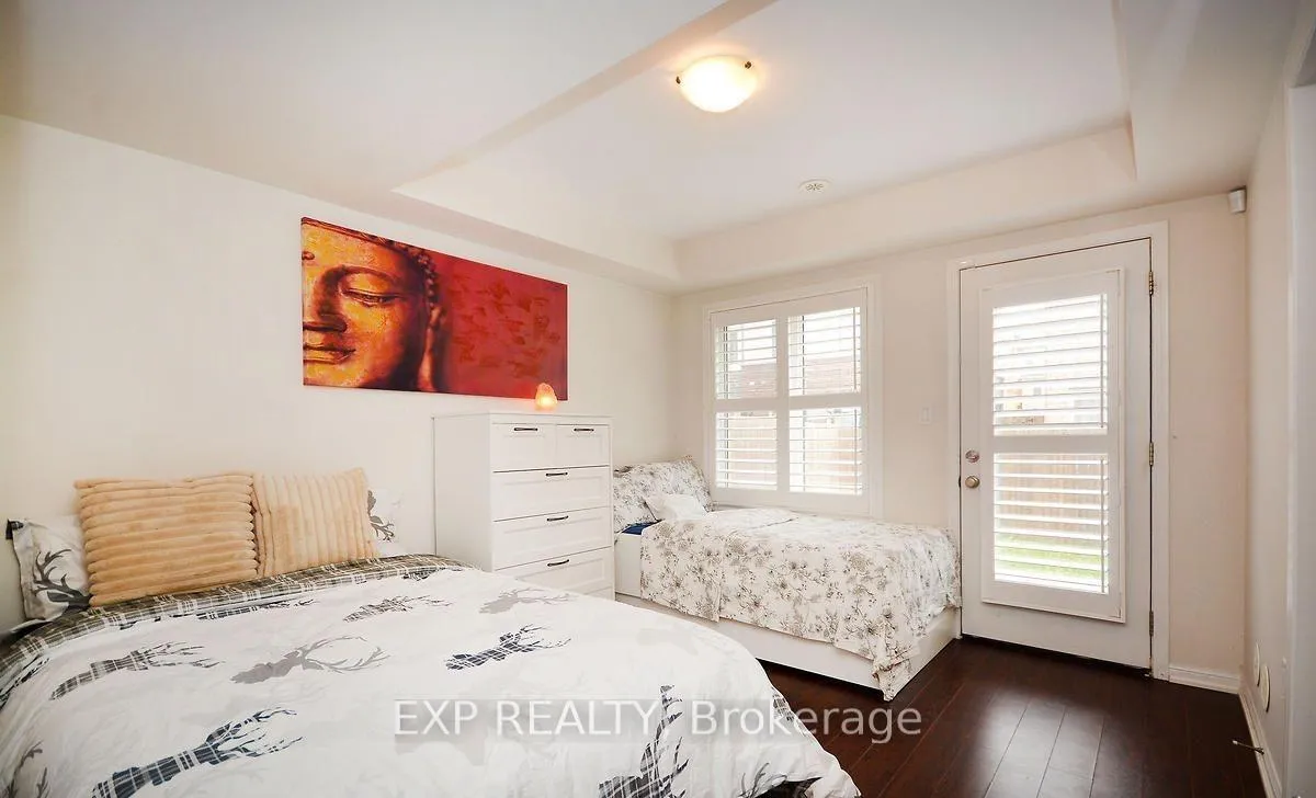 Photo 6 of 13 Colonel Frank Ching Crescent, Brampton, Fletcher's West — HOMEH