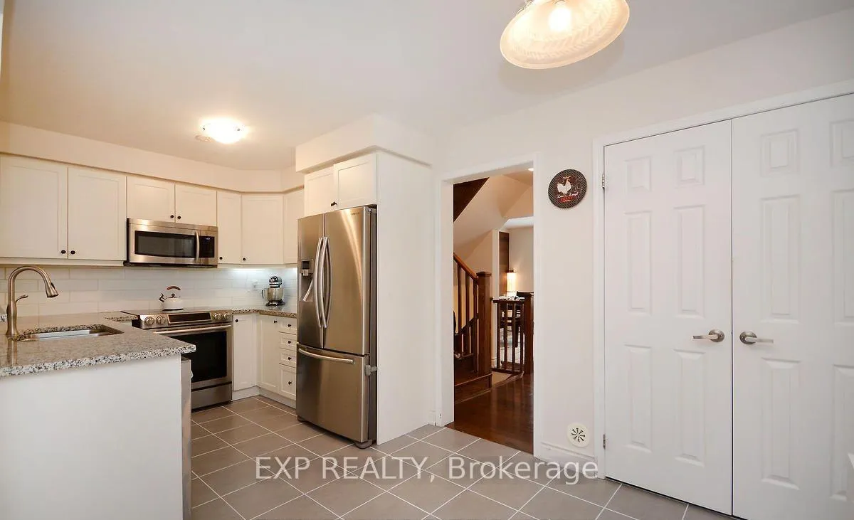 Photo 12 of 13 Colonel Frank Ching Crescent, Brampton, Fletcher's West — HOMEH