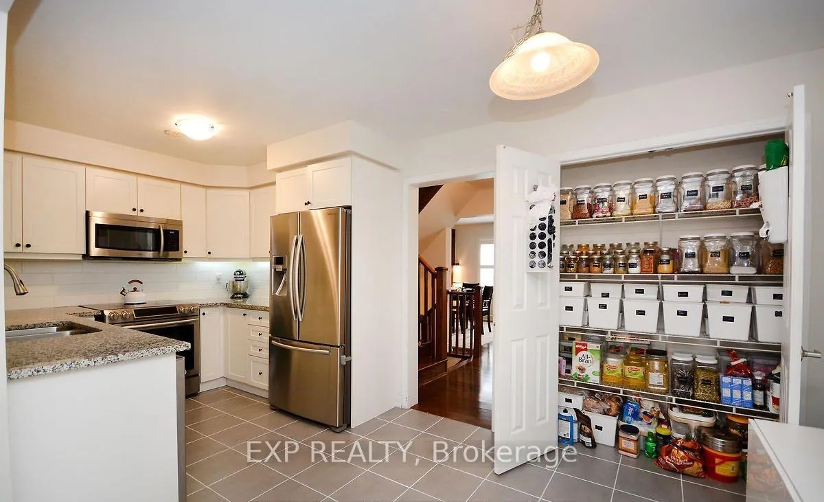 Photo 15 of 13 Colonel Frank Ching Crescent, Brampton, Fletcher's West — HOMEH