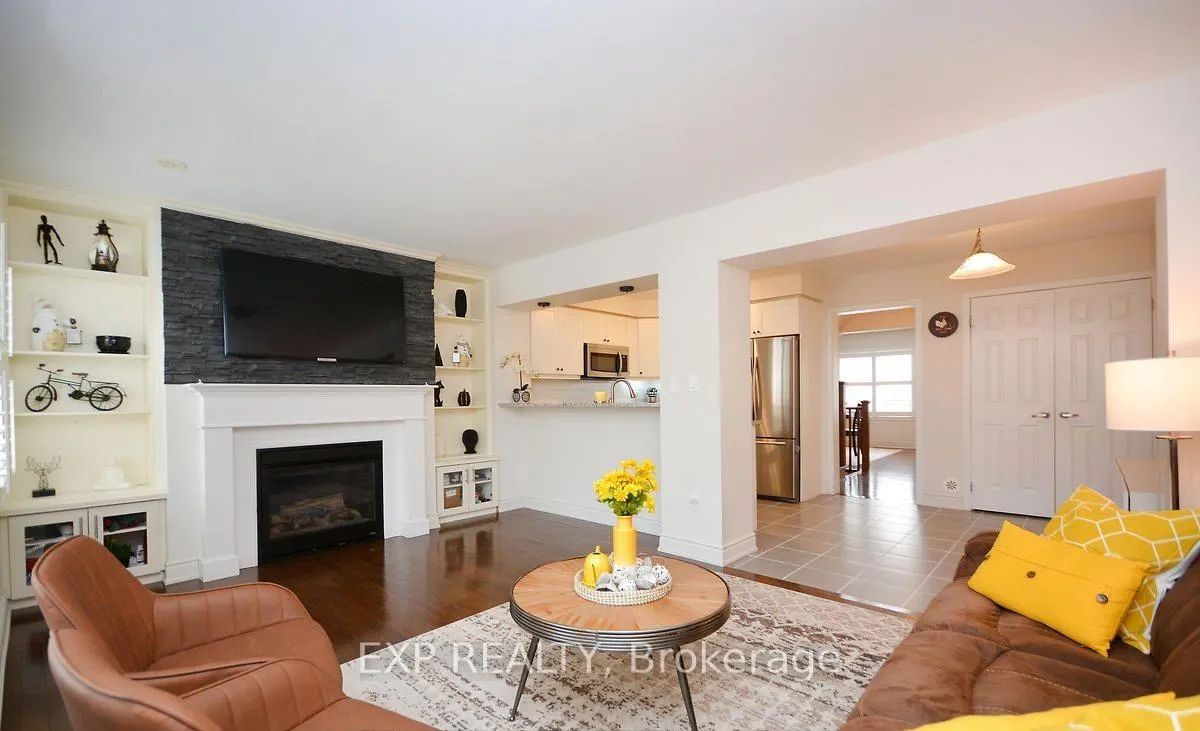 Photo 22 of 13 Colonel Frank Ching Crescent, Brampton, Fletcher's West — HOMEH