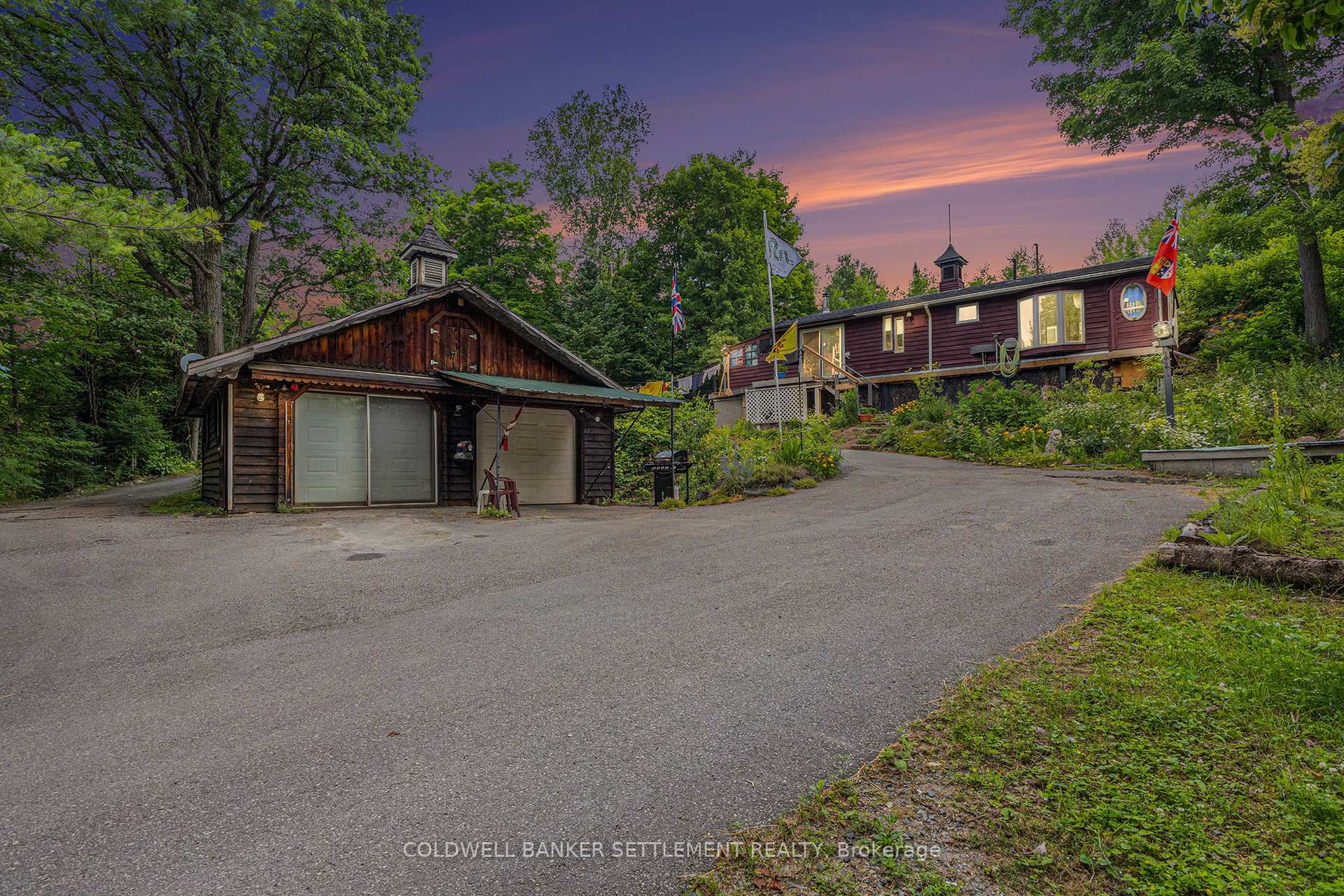 Photo 1 of 2152 Black Creek Road, Lanark Highlands, Lanark Highlands (Lavant) Twp — HOMEH