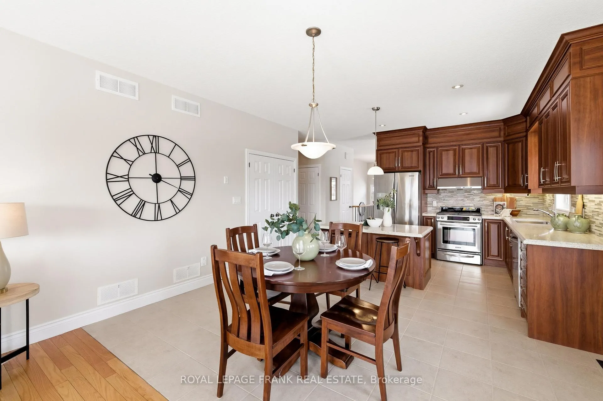 Photo 10 of 51 Nathan Avenue, Whitby, Brooklin — HOMEH