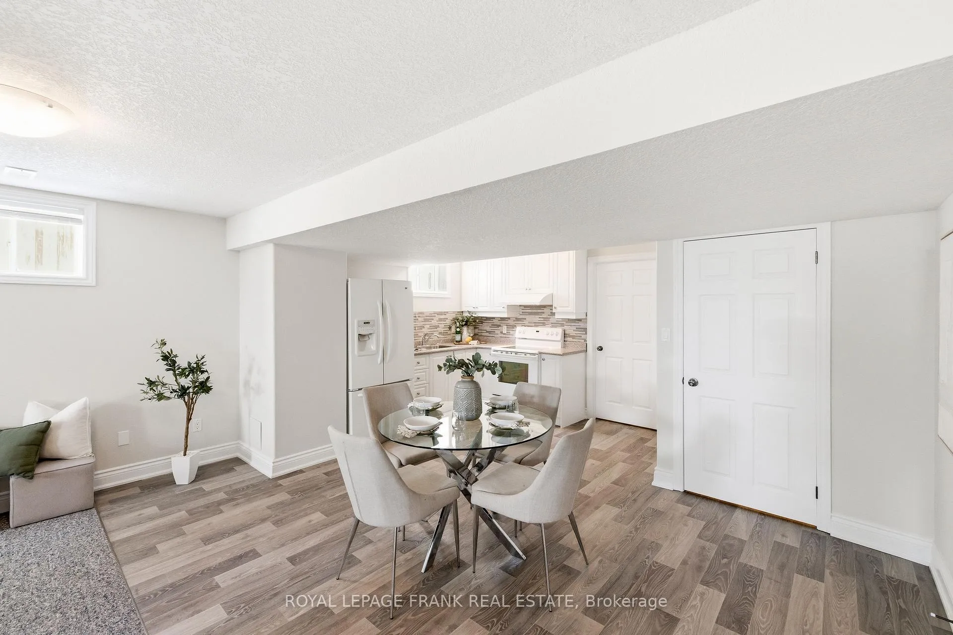 Photo 32 of 51 Nathan Avenue, Whitby, Brooklin — HOMEH