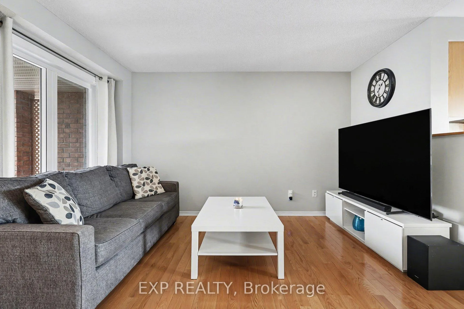 Photo 8 of 1513 Demeter Street, Ottawa, Fallingbrook/Gardenway South — HOMEH