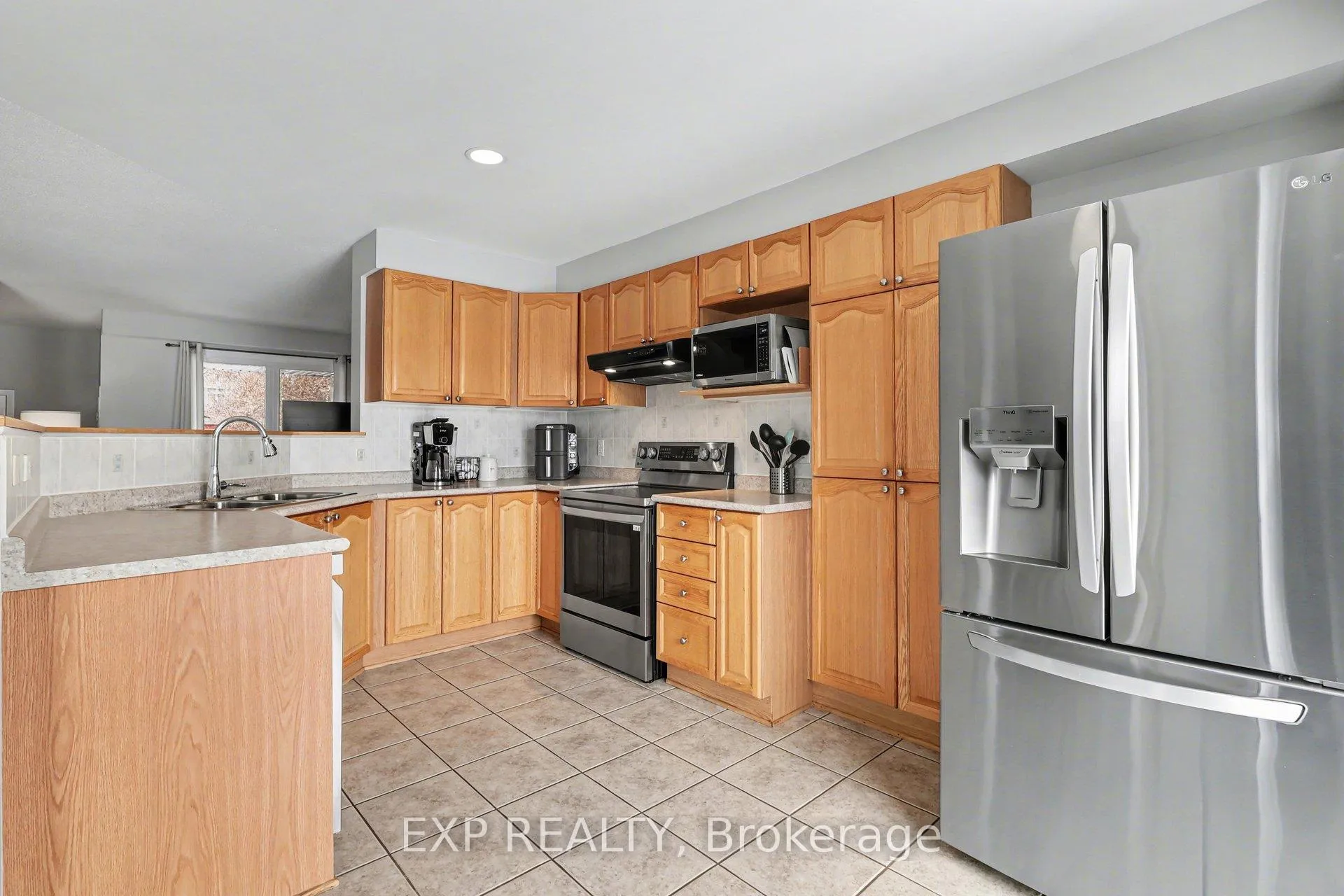 Photo 16 of 1513 Demeter Street, Ottawa, Fallingbrook/Gardenway South — HOMEH