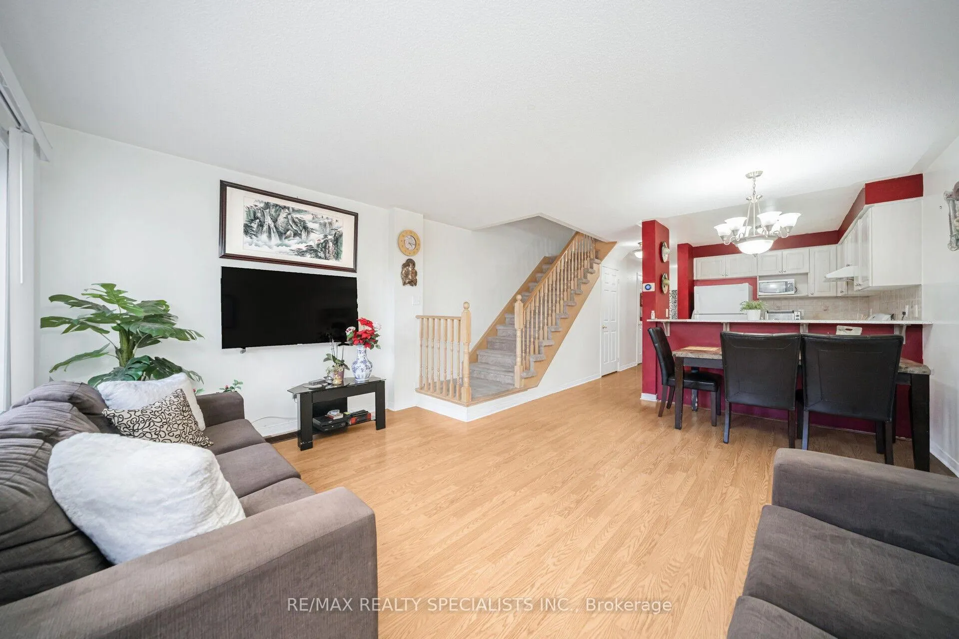 Photo 6 of 43 Rockgarden Trail, Brampton, Sandringham-Wellington — HOMEH