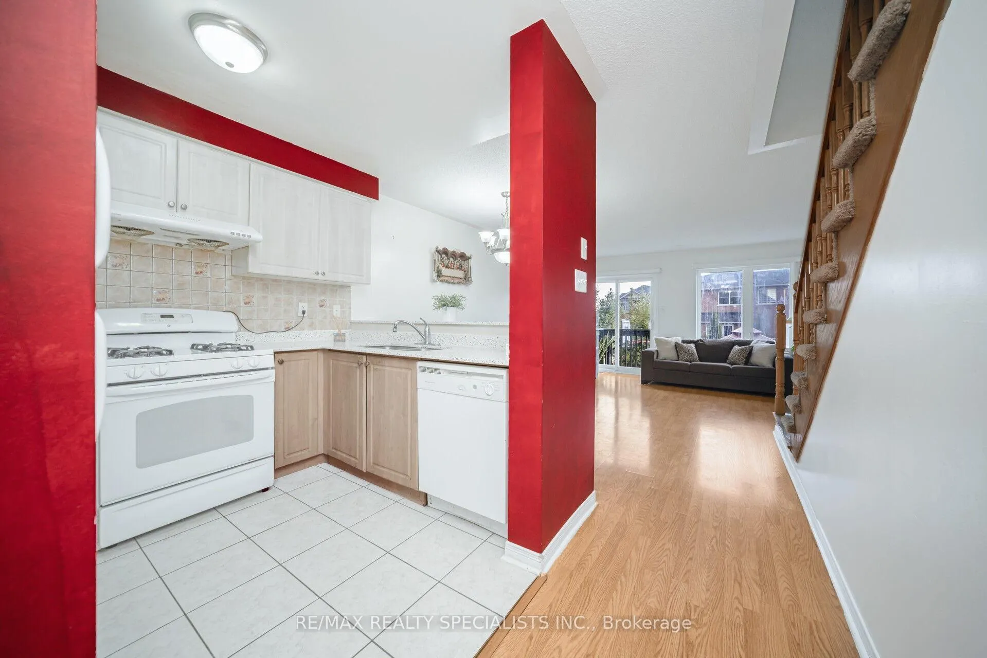Photo 11 of 43 Rockgarden Trail, Brampton, Sandringham-Wellington — HOMEH