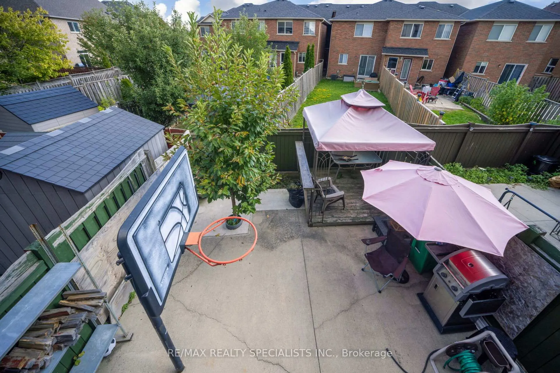 Photo 35 of 43 Rockgarden Trail, Brampton, Sandringham-Wellington — HOMEH