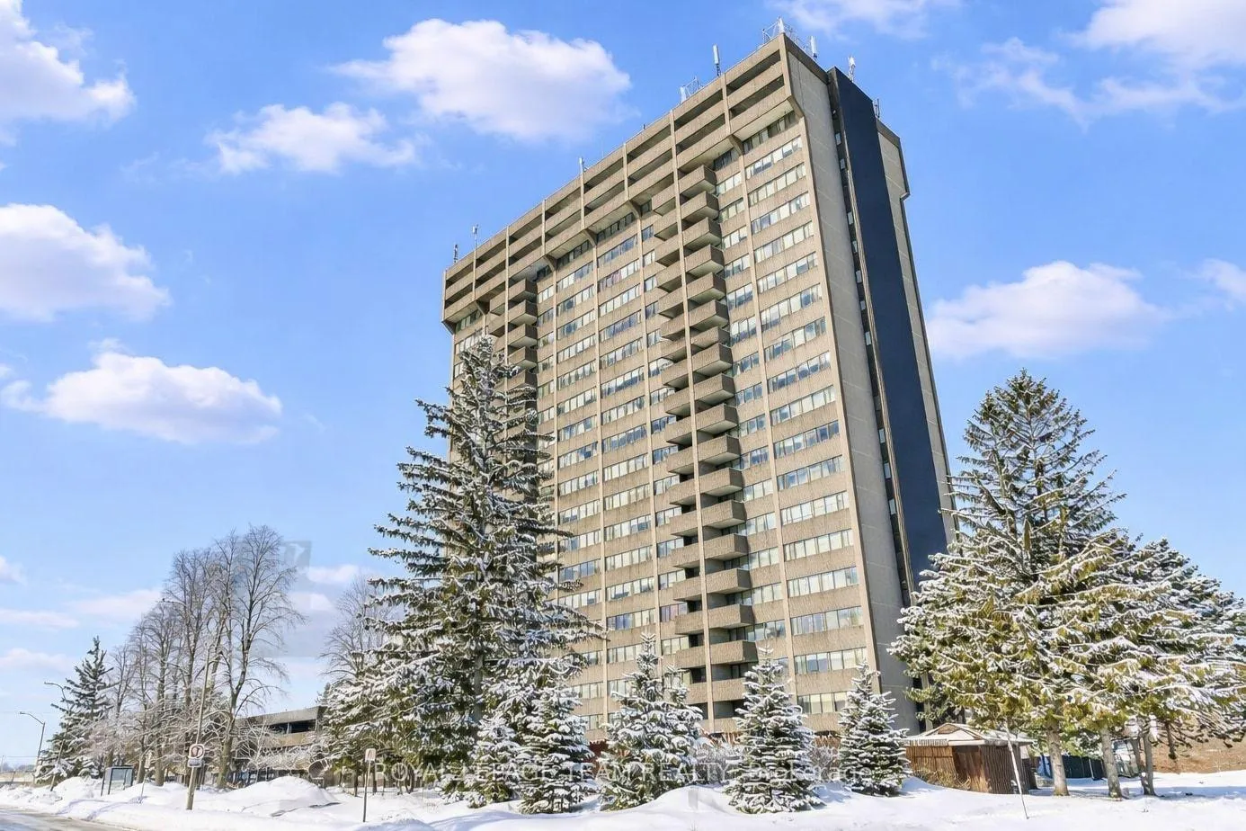 Photo 1 of Unit 708, 1285 Cahill Drive, Ottawa, South Keys — HOMEH