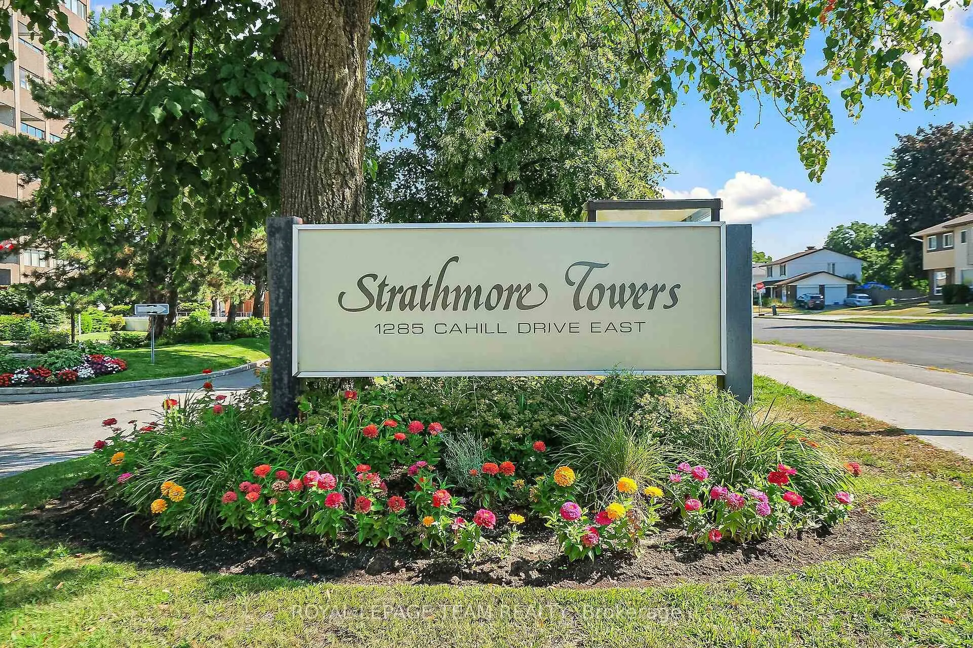 Photo 2 of Unit 708, 1285 Cahill Drive, Ottawa, South Keys — HOMEH