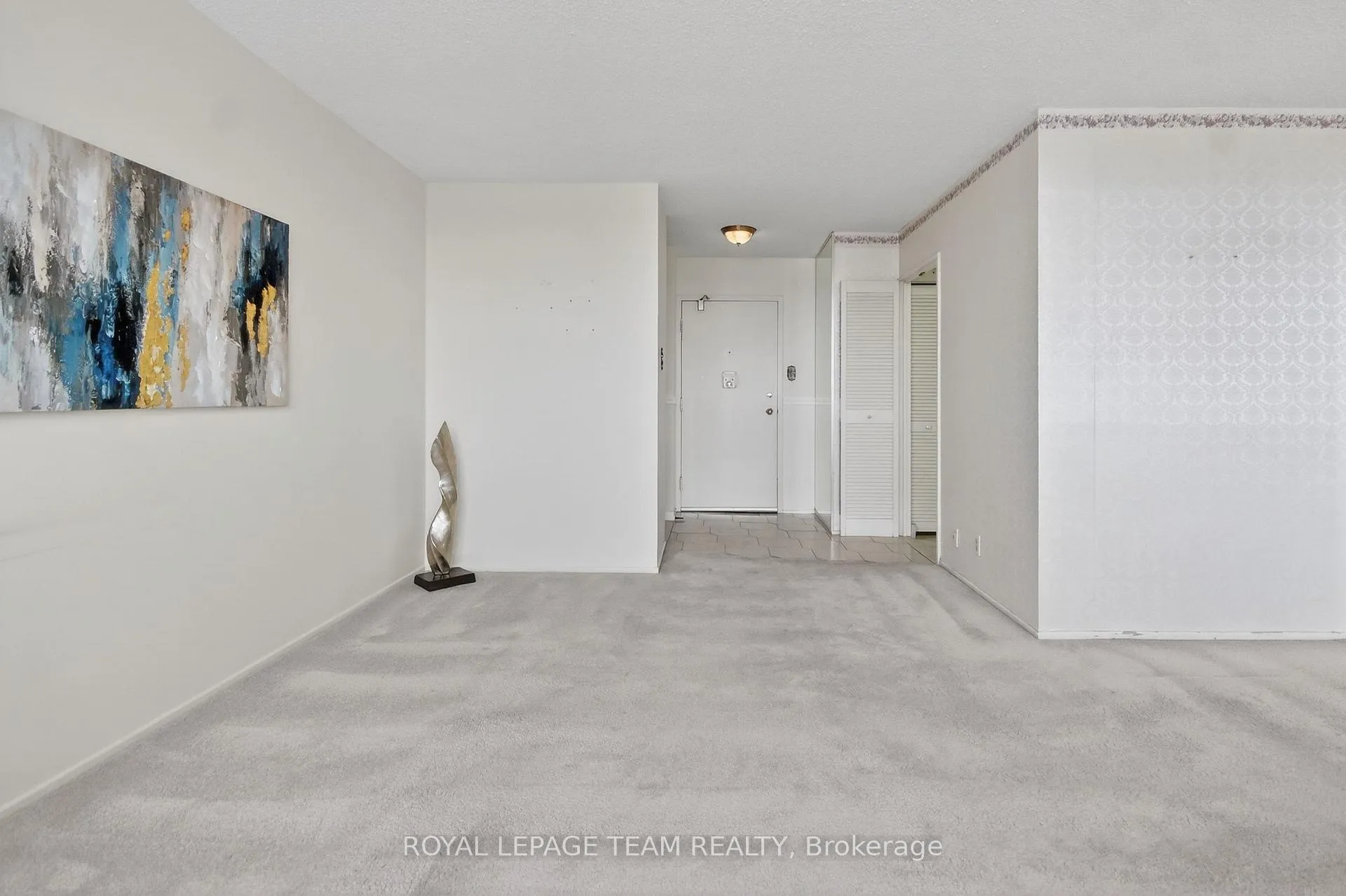 Photo 4 of Unit 708, 1285 Cahill Drive, Ottawa, South Keys — HOMEH