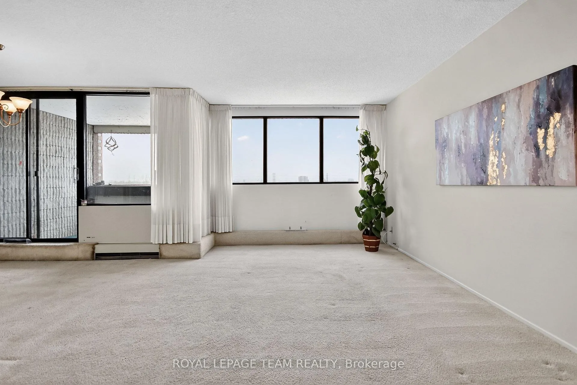 Photo 5 of Unit 708, 1285 Cahill Drive, Ottawa, South Keys — HOMEH