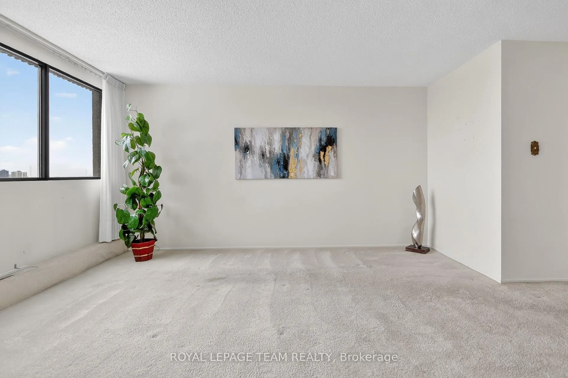 Photo 10 of Unit 708, 1285 Cahill Drive, Ottawa, South Keys — HOMEH