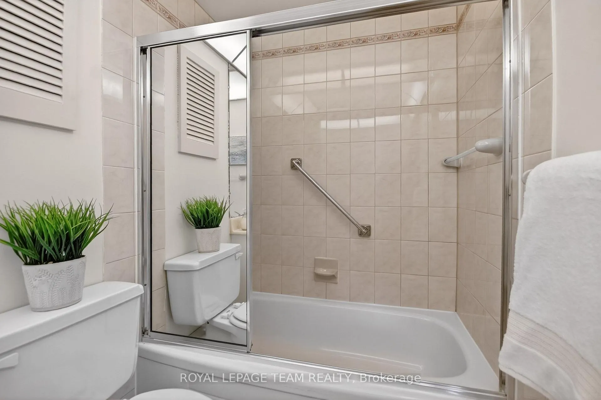 Photo 16 of Unit 708, 1285 Cahill Drive, Ottawa, South Keys — HOMEH
