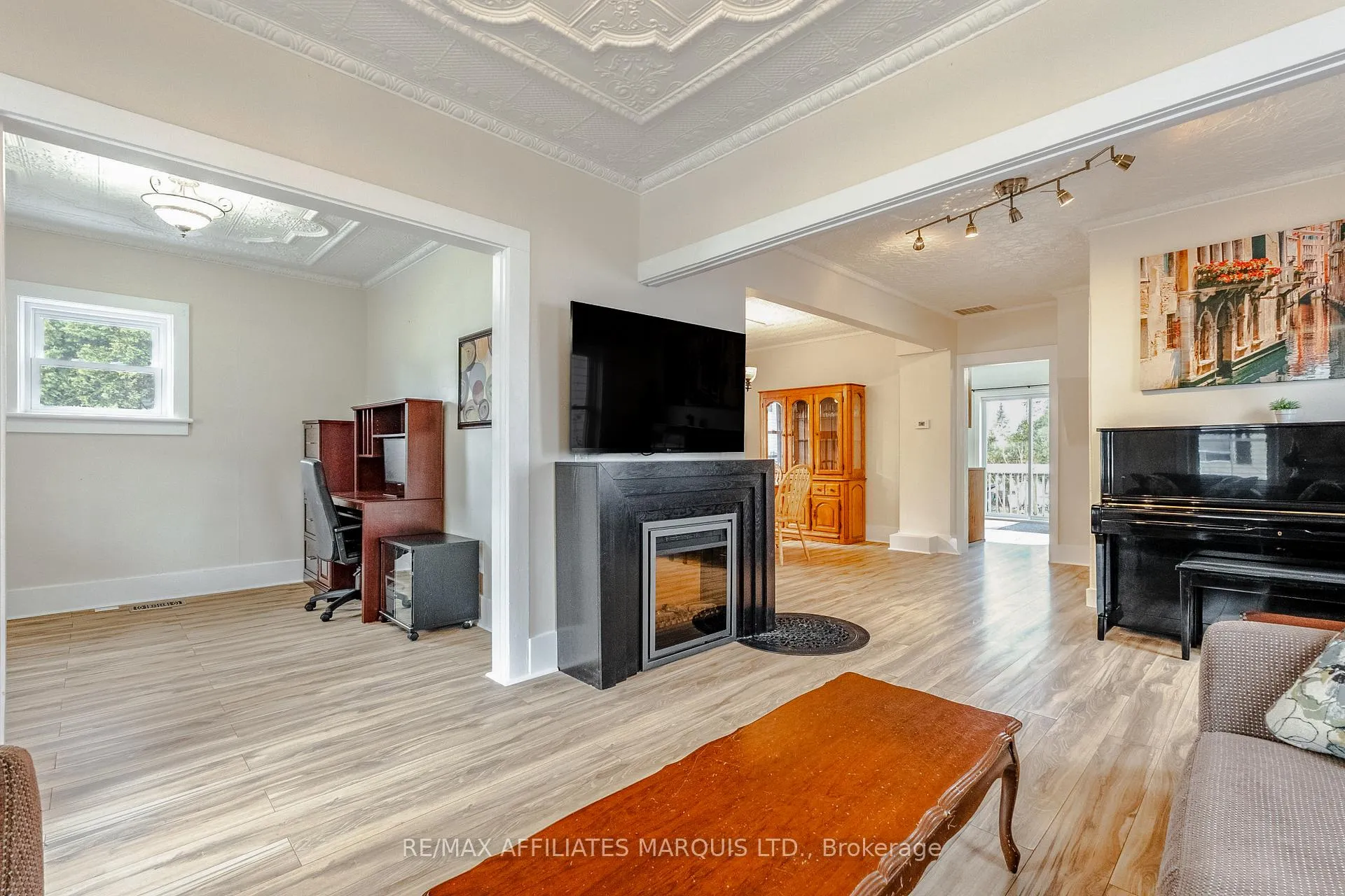 Photo 11 of 323 8th Street E, Cornwall — HOMEH