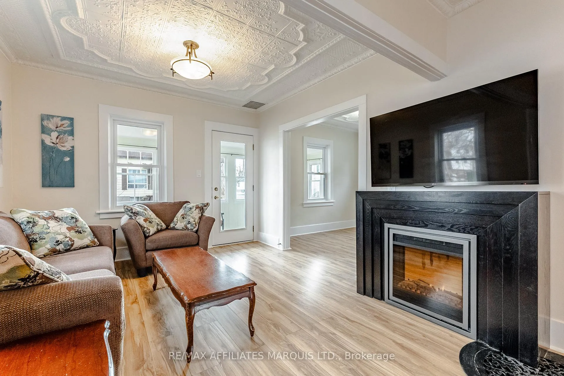 Photo 13 of 323 8th Street E, Cornwall — HOMEH