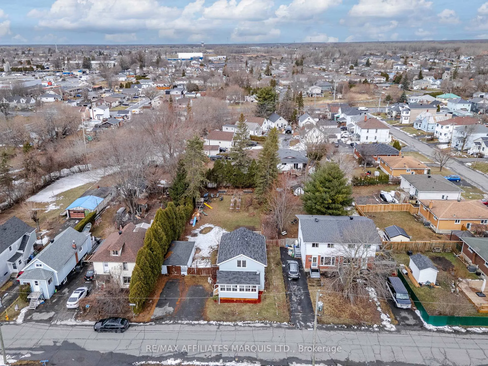 Photo 31 of 323 8th Street E, Cornwall — HOMEH