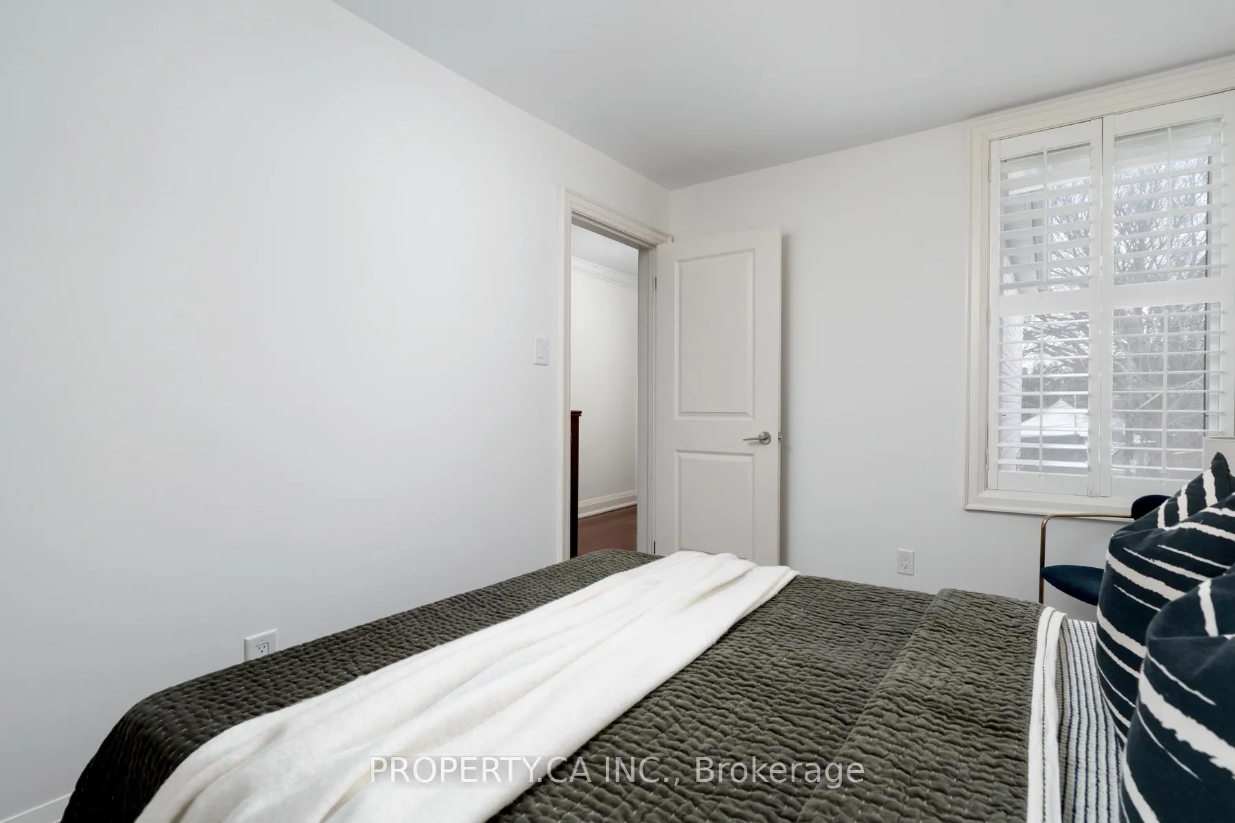 Photo 23 of 283 Lansdowne Avenue, Toronto, Little Portugal — HOMEH