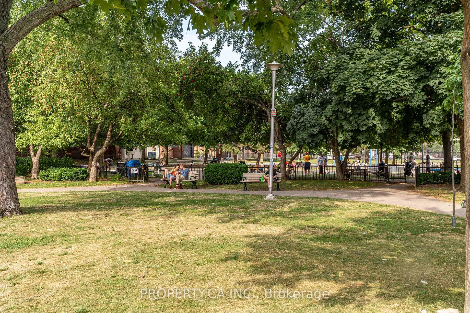 Photo 42 of 283 Lansdowne Avenue, Toronto, Little Portugal — HOMEH