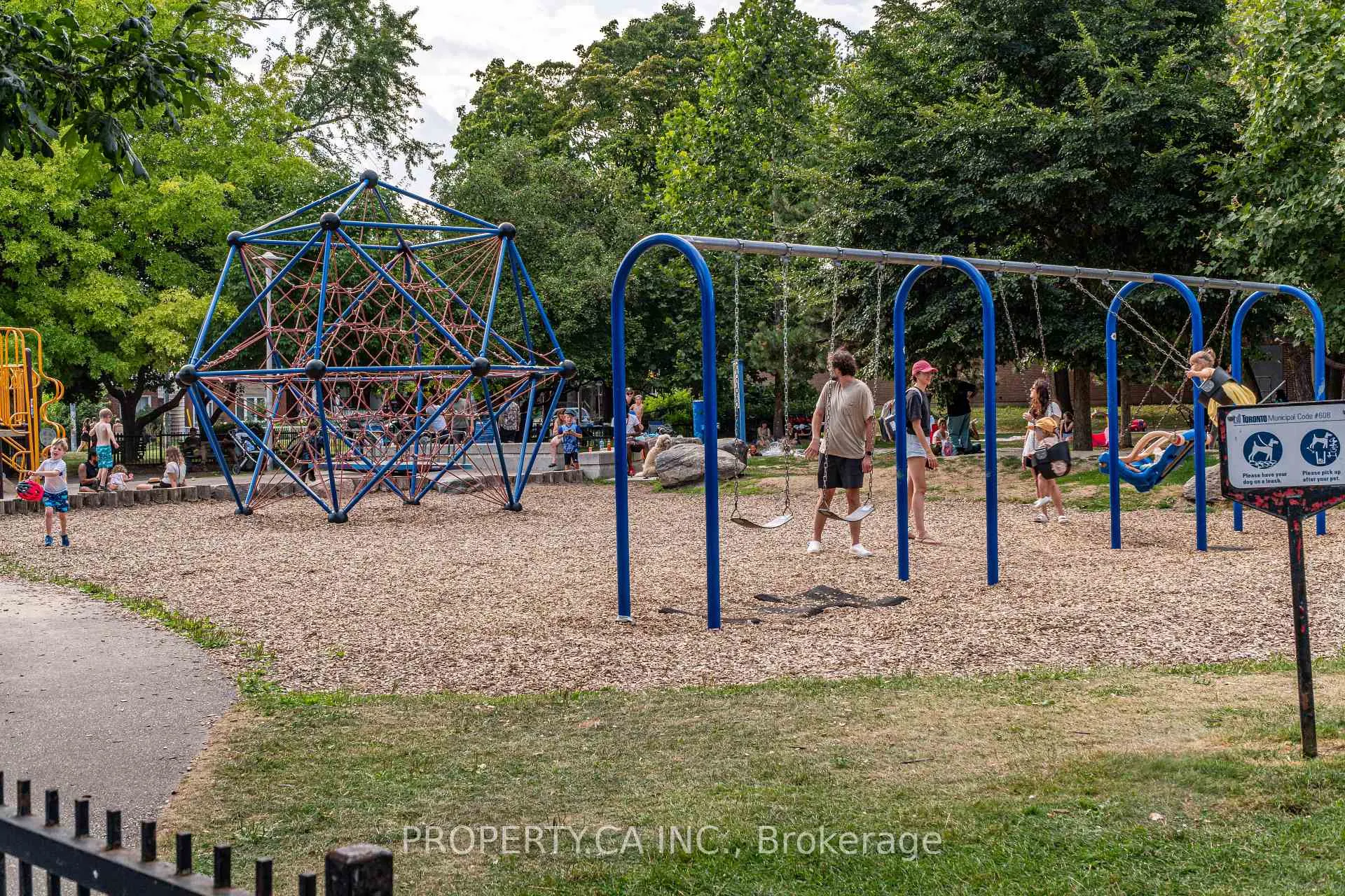 Photo 43 of 283 Lansdowne Avenue, Toronto, Little Portugal — HOMEH