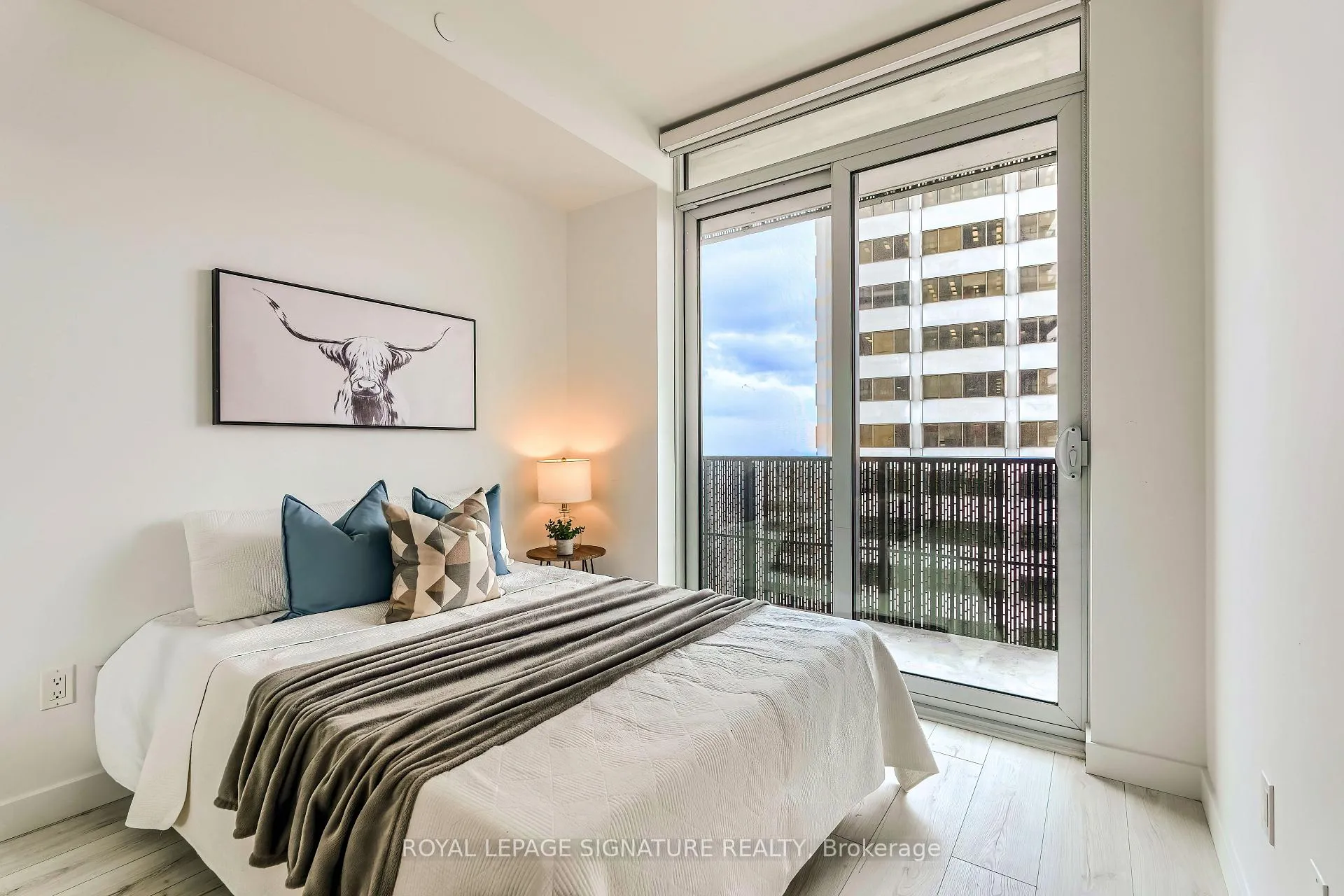 Photo 22 of Unit 2705, 8 Eglinton Avenue E, Toronto, Mount Pleasant West — HOMEH