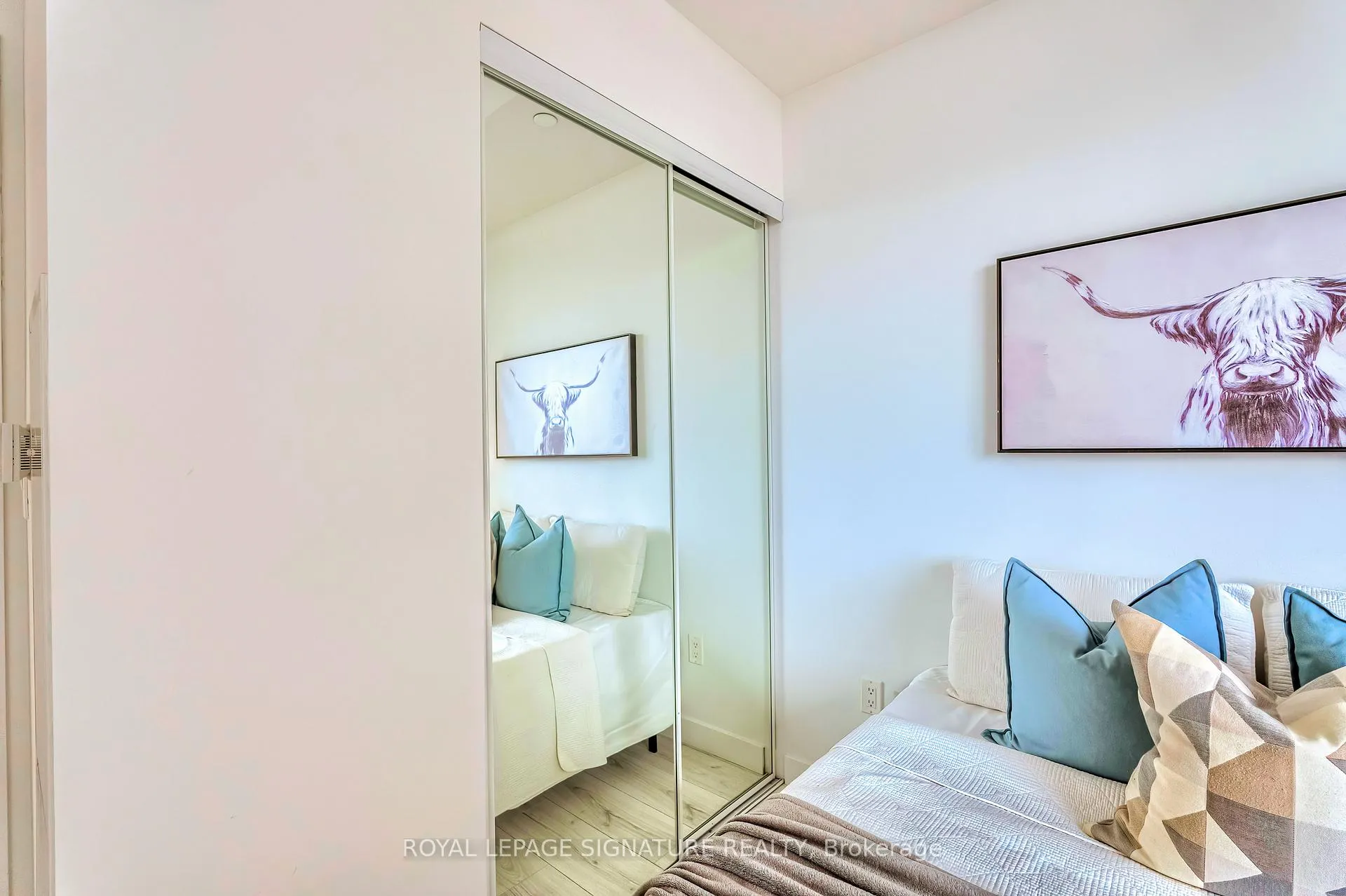 Photo 23 of Unit 2705, 8 Eglinton Avenue E, Toronto, Mount Pleasant West — HOMEH