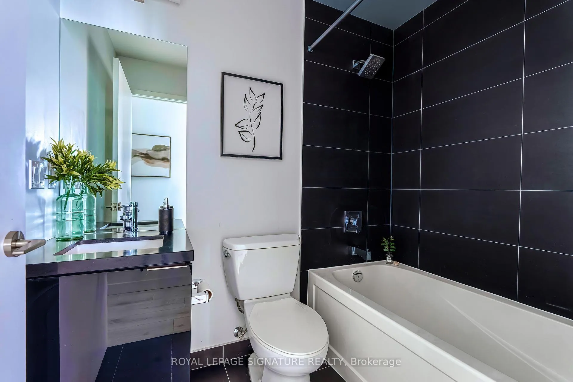 Photo 24 of Unit 2705, 8 Eglinton Avenue E, Toronto, Mount Pleasant West — HOMEH