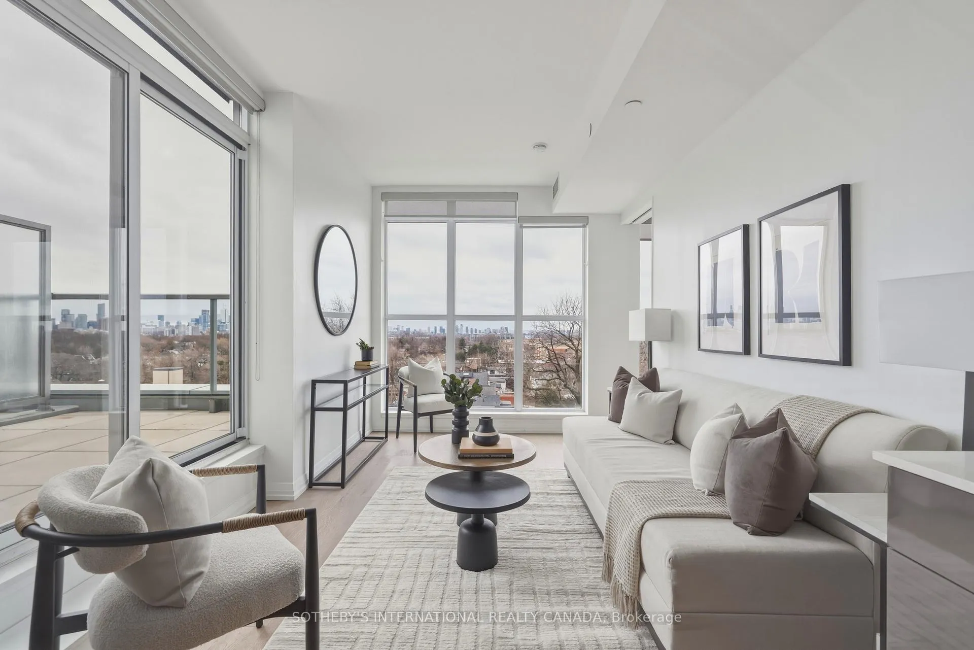 Photo 4 of Unit 707, 835 St Clair Avenue W, Toronto, Wychwood — HOMEH