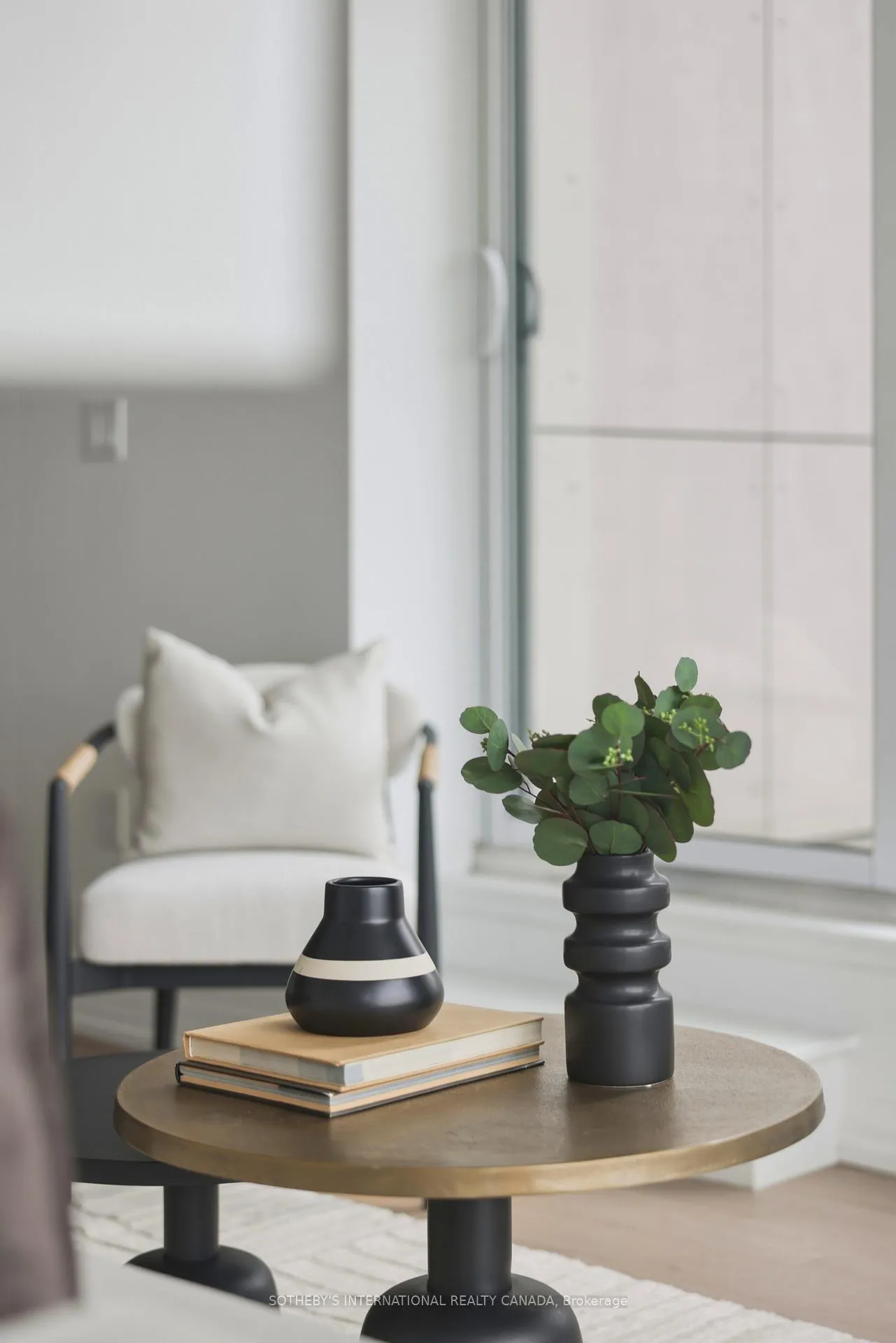 Photo 7 of Unit 707, 835 St Clair Avenue W, Toronto, Wychwood — HOMEH