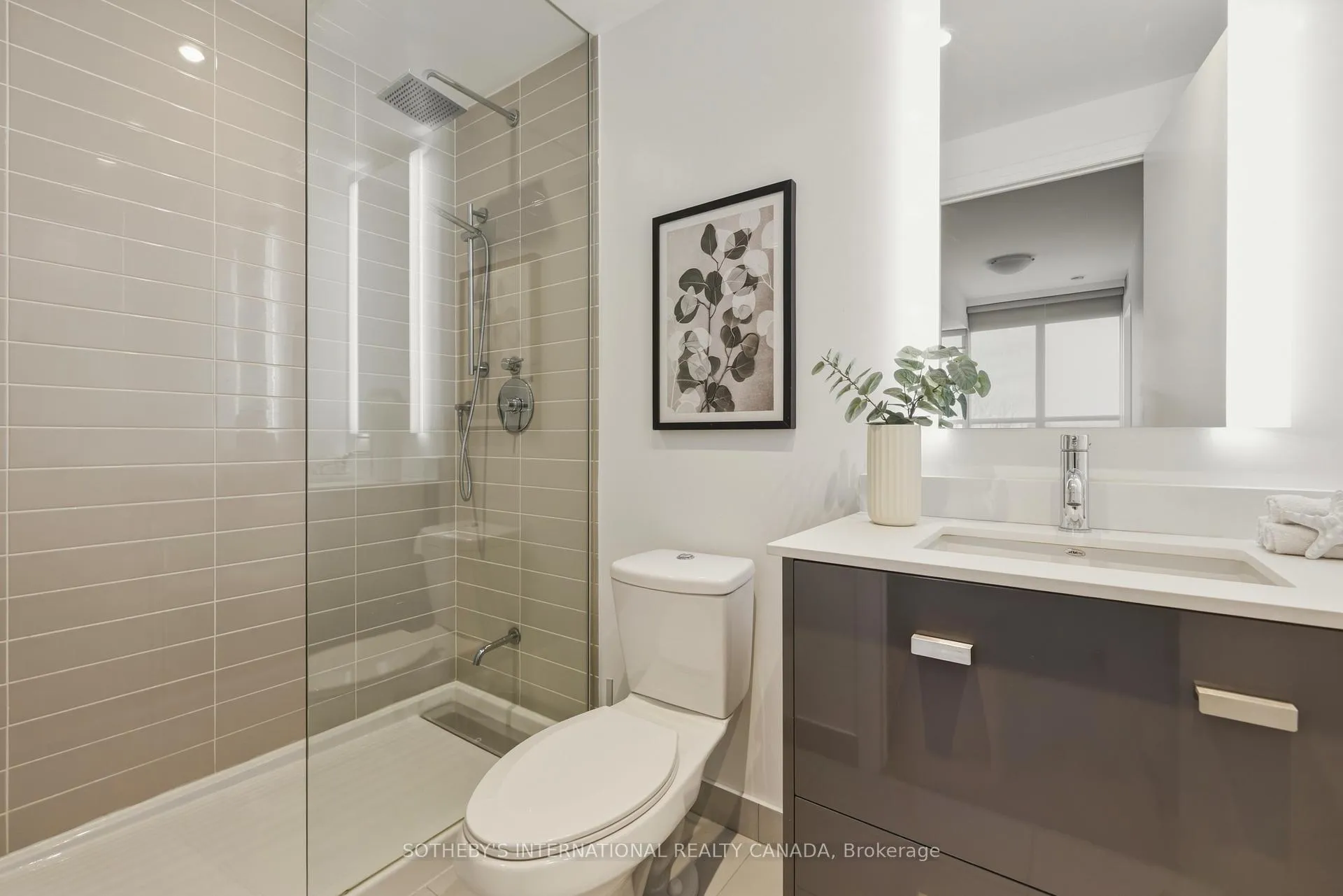 Photo 14 of Unit 707, 835 St Clair Avenue W, Toronto, Wychwood — HOMEH