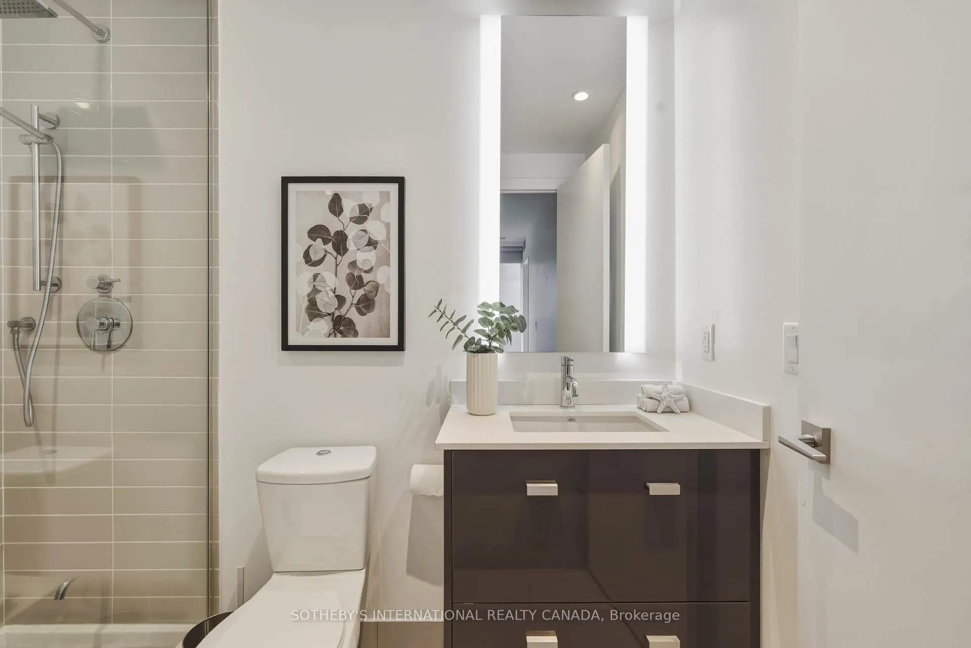 Photo 15 of Unit 707, 835 St Clair Avenue W, Toronto, Wychwood — HOMEH