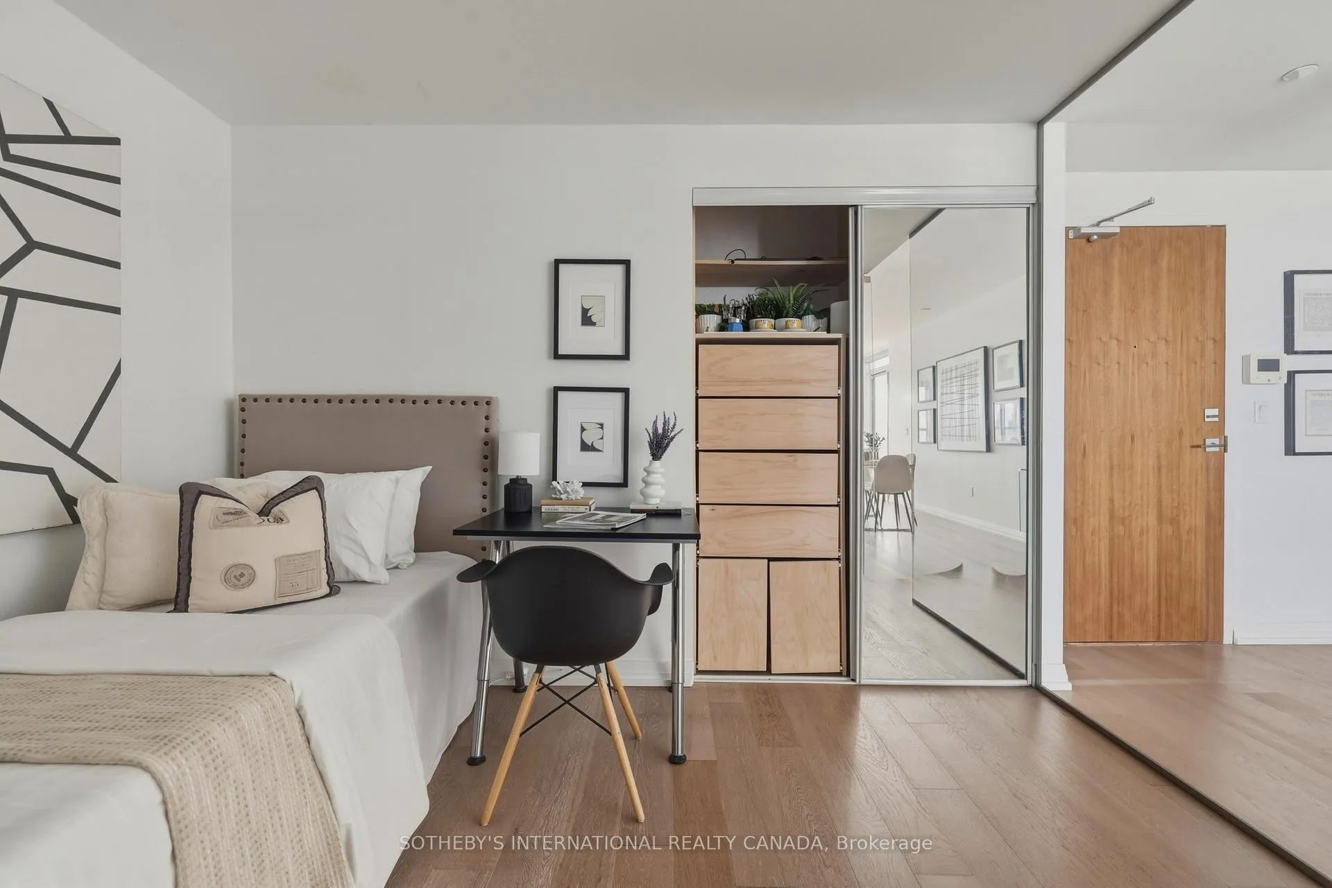 Photo 18 of Unit 707, 835 St Clair Avenue W, Toronto, Wychwood — HOMEH