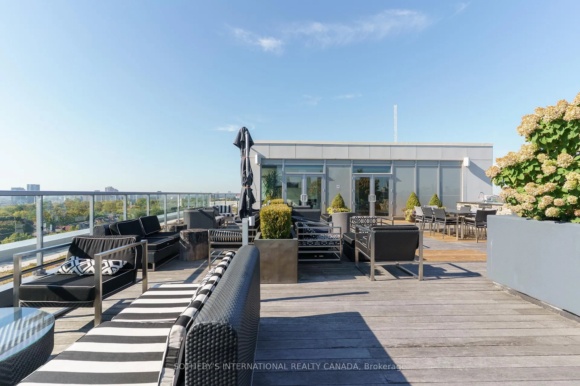 Photo 23 of Unit 707, 835 St Clair Avenue W, Toronto, Wychwood — HOMEH
