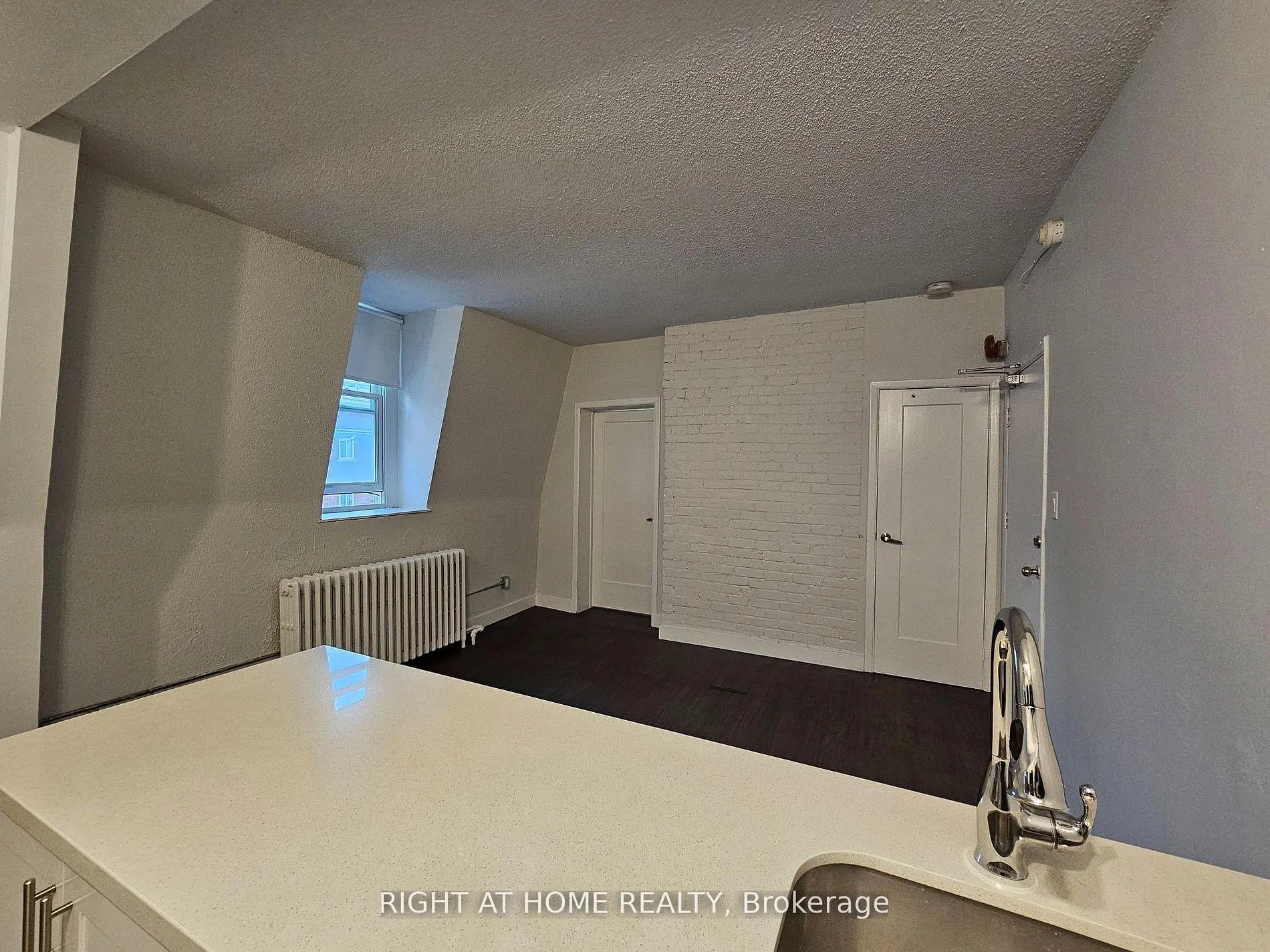 Photo 6 of Unit 203, 72 Wellesley Street E, Toronto, Church-Yonge Corridor — HOMEH