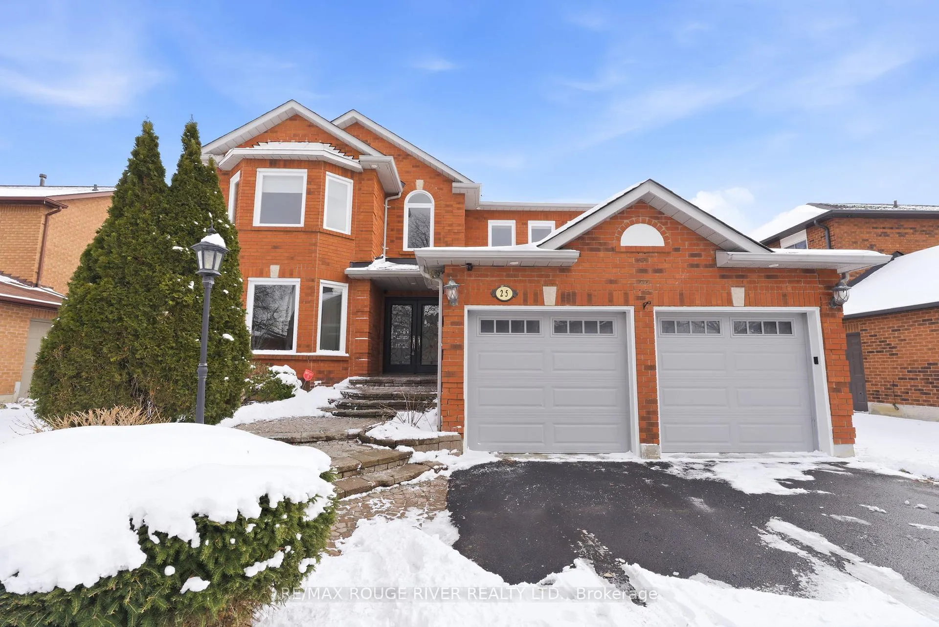 Photo 1 of 25 Glencedar Crescent, Whitby, Pringle Creek — HOMEH