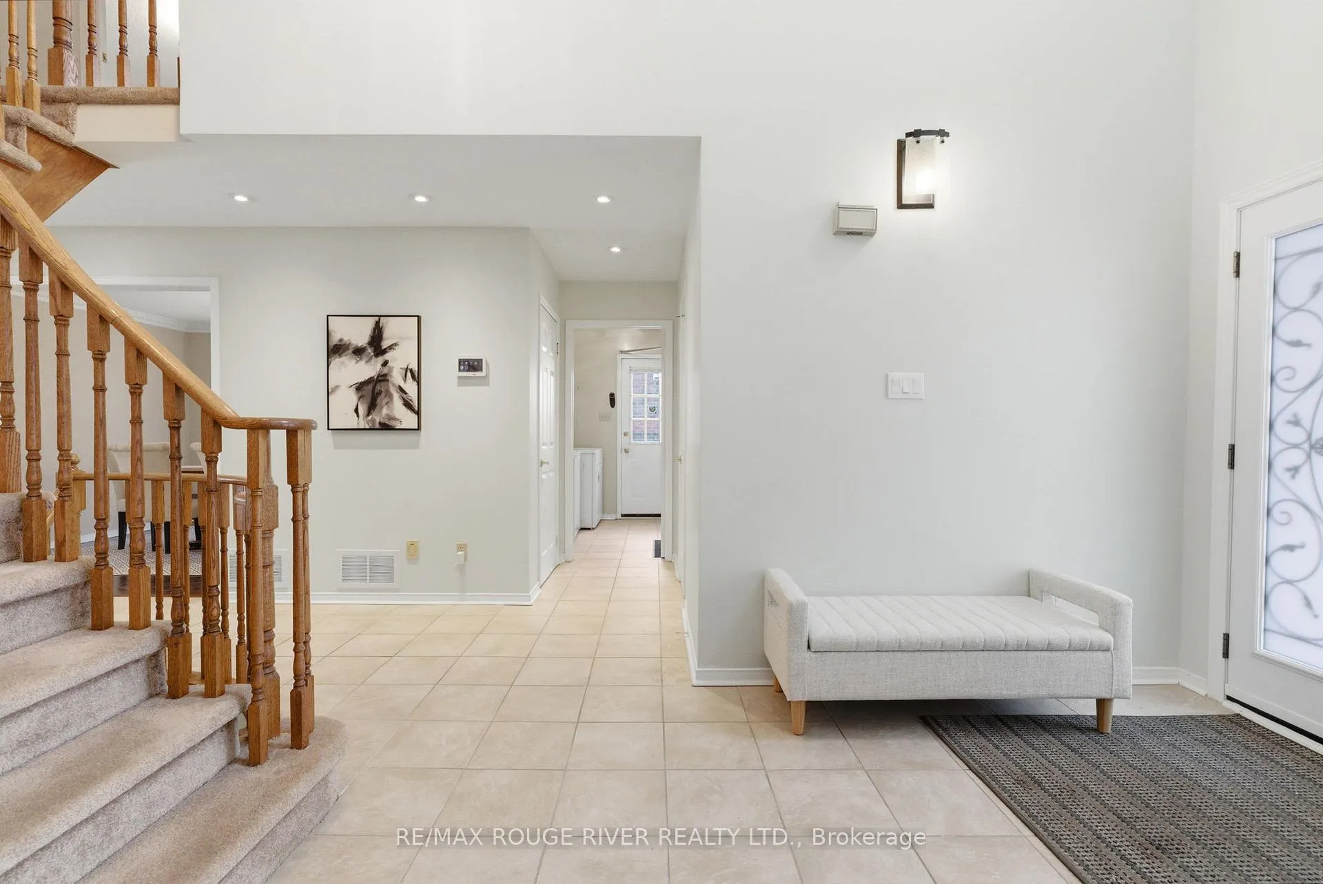 Photo 5 of 25 Glencedar Crescent, Whitby, Pringle Creek — HOMEH