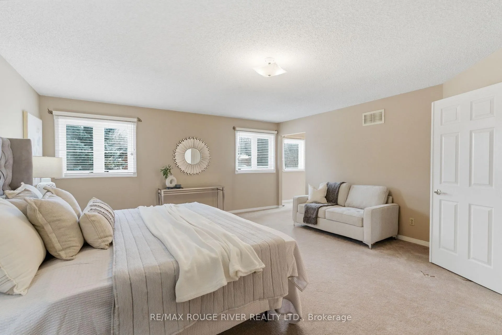Photo 22 of 25 Glencedar Crescent, Whitby, Pringle Creek — HOMEH