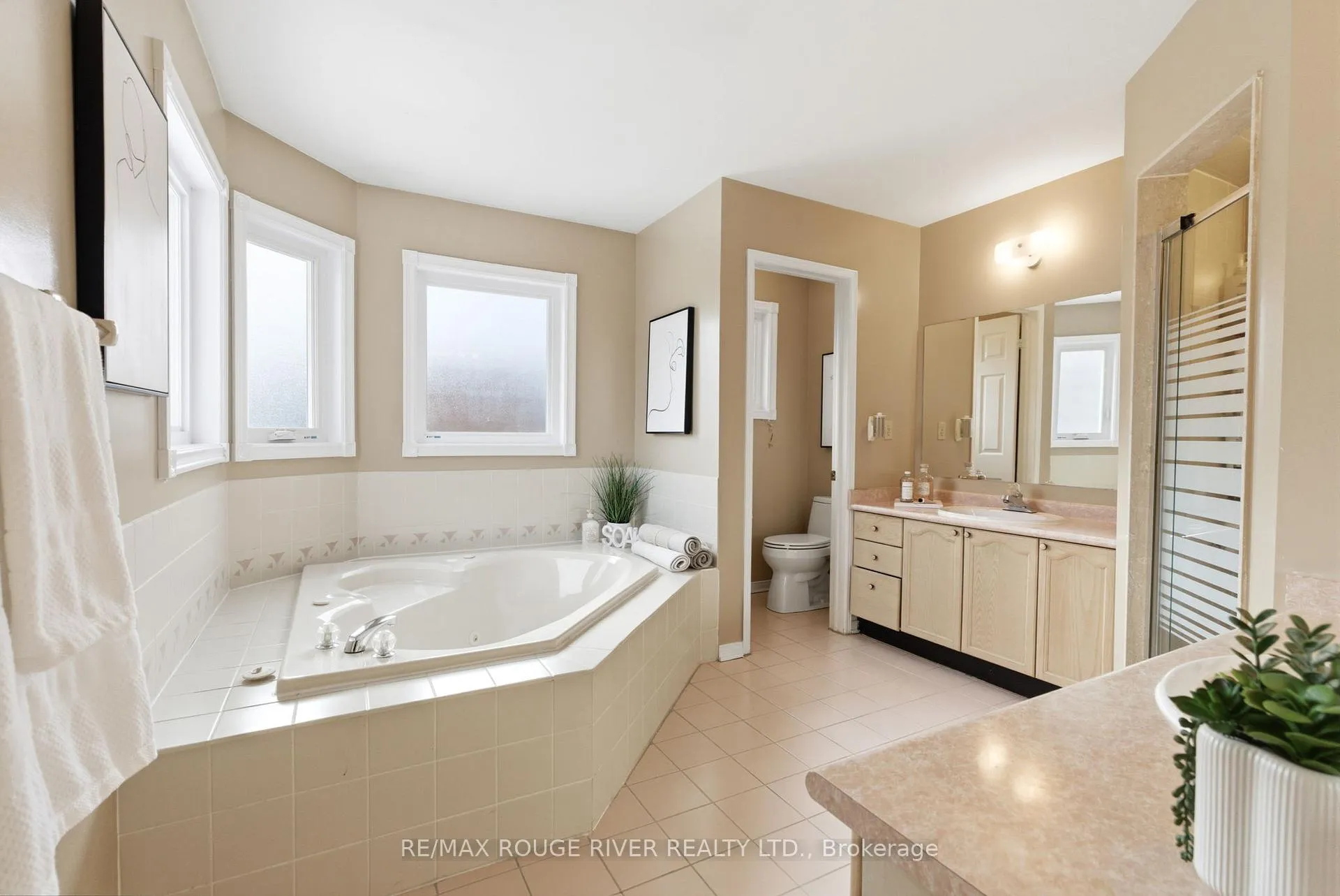 Photo 25 of 25 Glencedar Crescent, Whitby, Pringle Creek — HOMEH