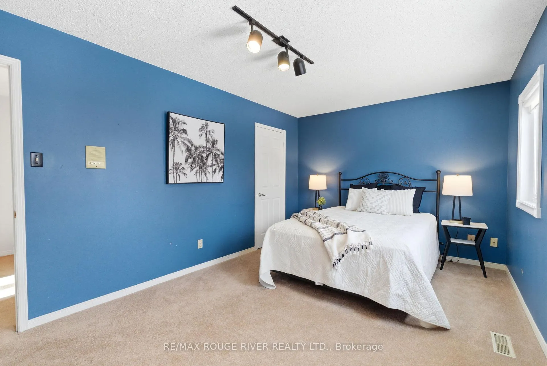 Photo 31 of 25 Glencedar Crescent, Whitby, Pringle Creek — HOMEH