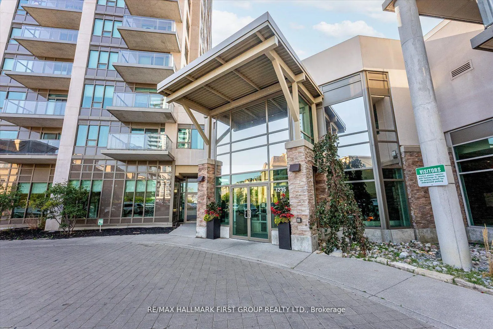 Photo 2 of Unit 1210, 1215 Bayly Street, Pickering, Bay Ridges — HOMEH