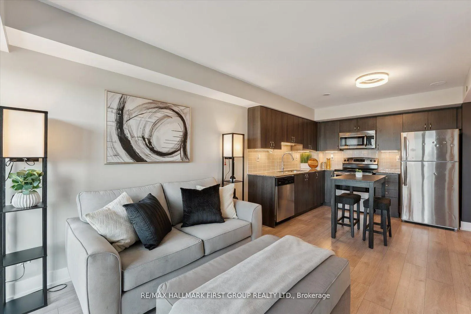 Photo 12 of Unit 1210, 1215 Bayly Street, Pickering, Bay Ridges — HOMEH