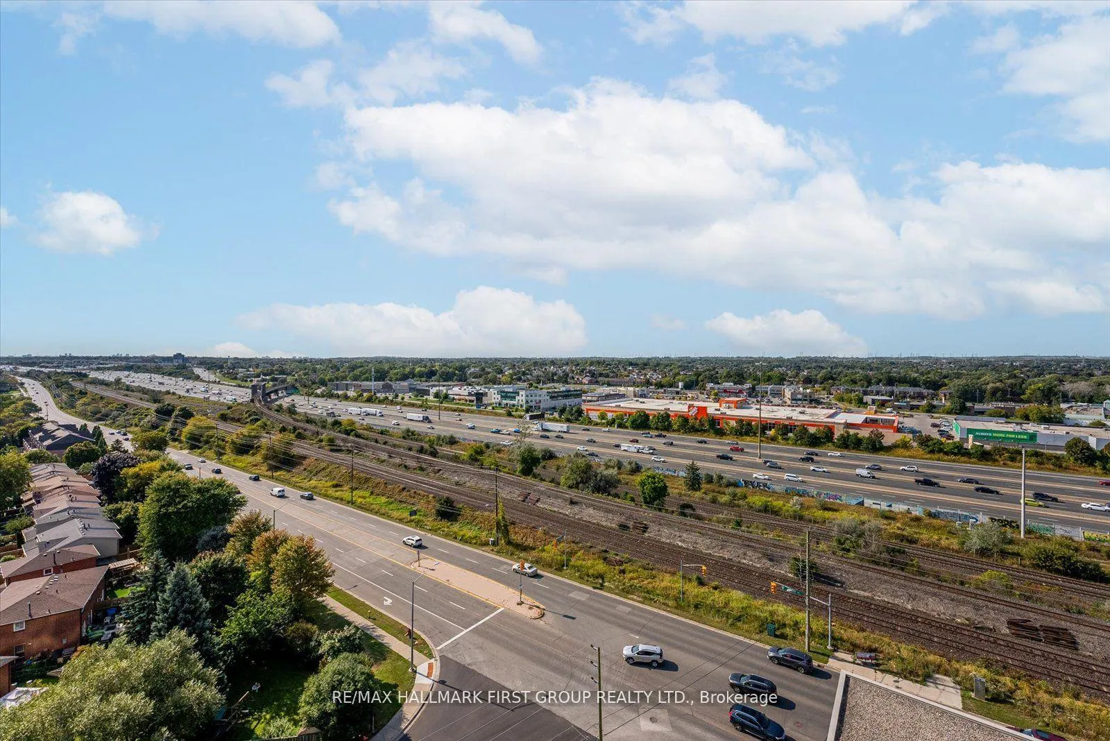 Photo 16 of Unit 1210, 1215 Bayly Street, Pickering, Bay Ridges — HOMEH