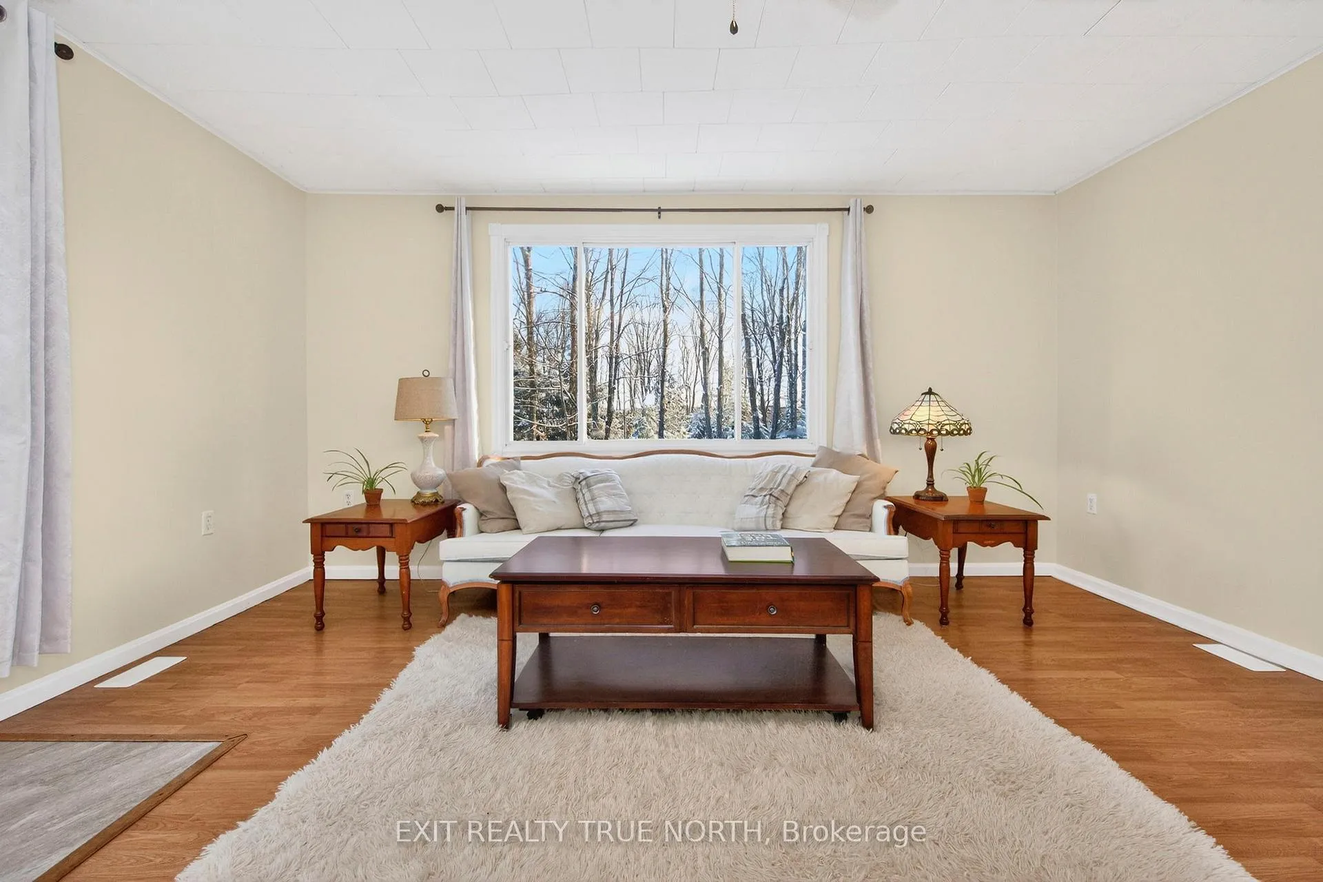 Photo 11 of 8 Robin Court, Tiny, Rural Tiny — HOMEH