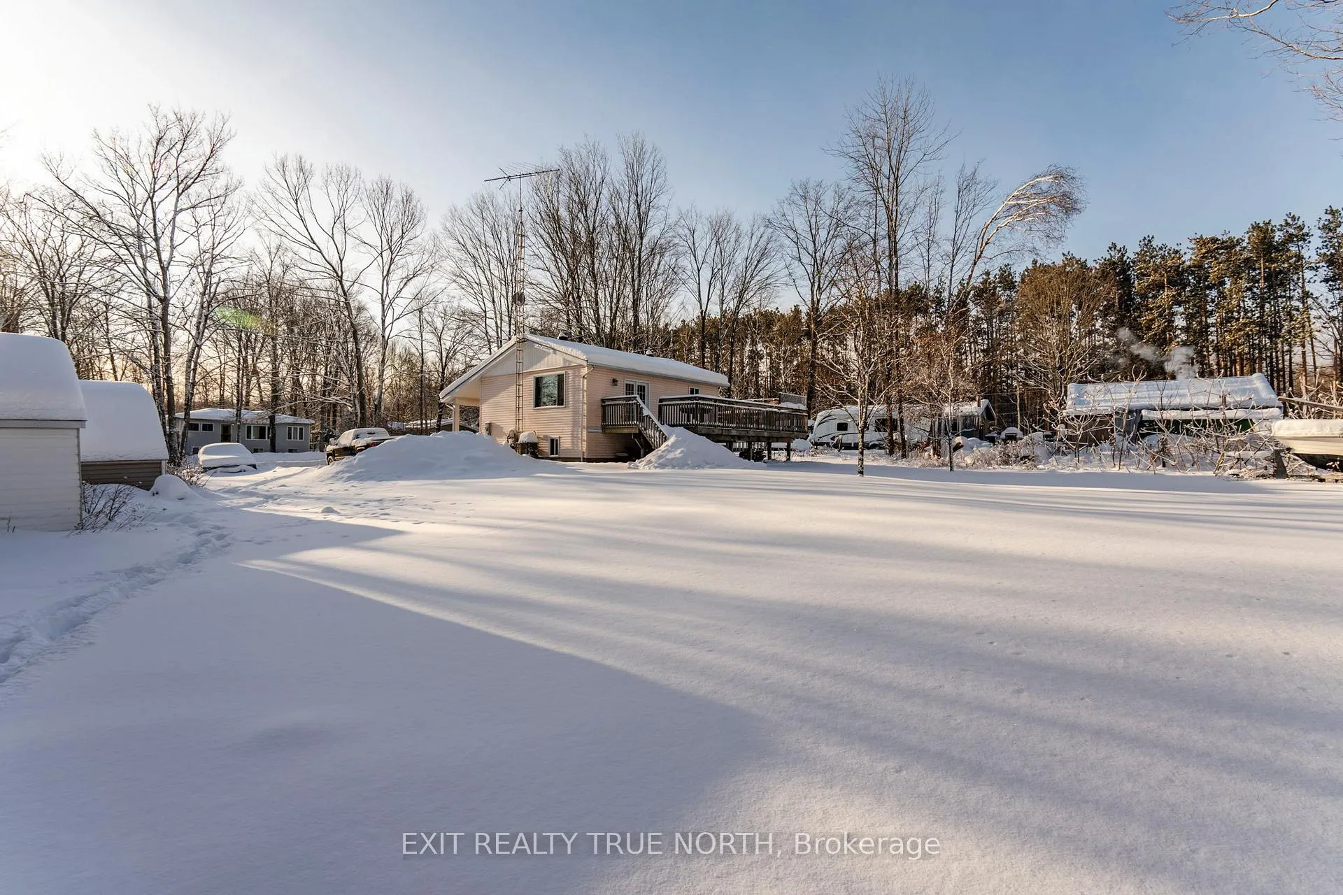 Photo 27 of 8 Robin Court, Tiny, Rural Tiny — HOMEH