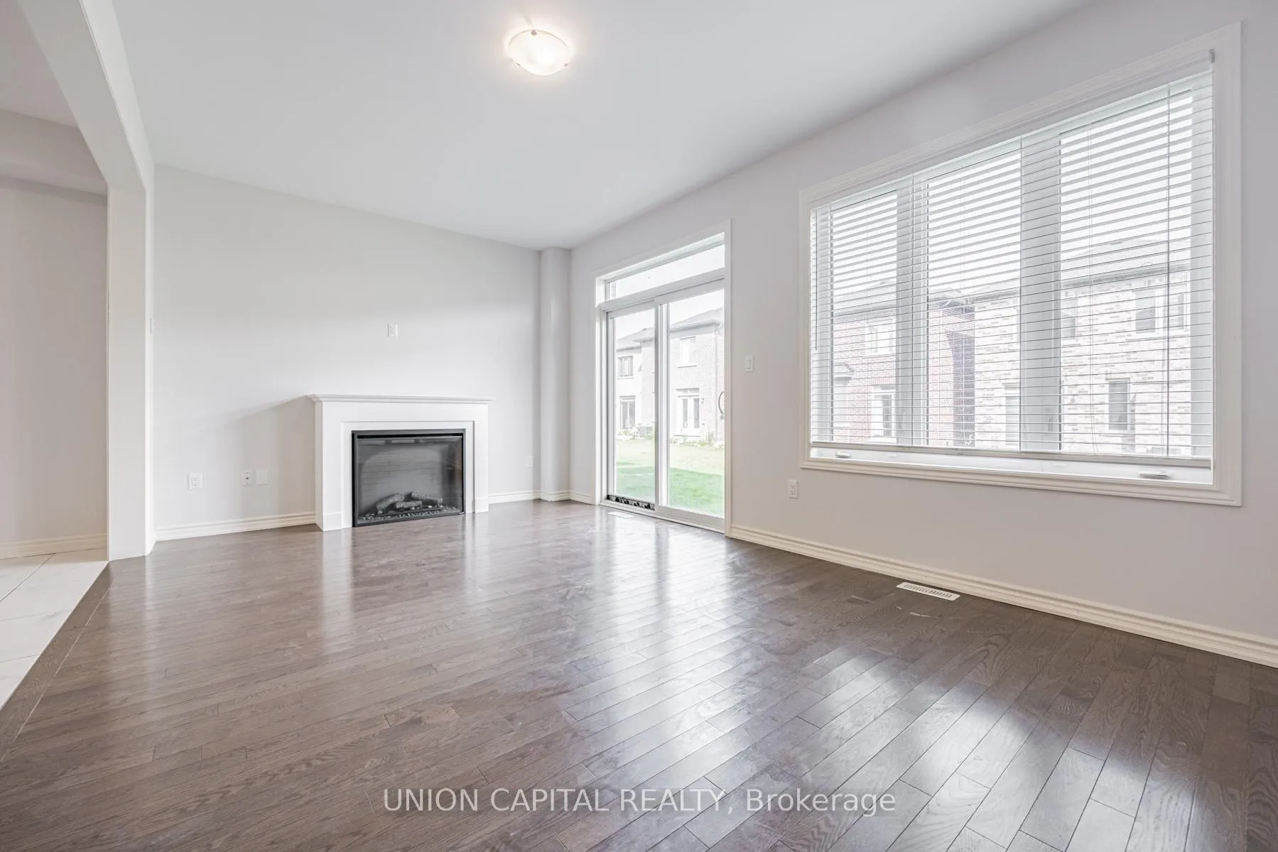 Photo 4 of 112 Ogston Crescent, Whitby, Rural Whitby — HOMEH