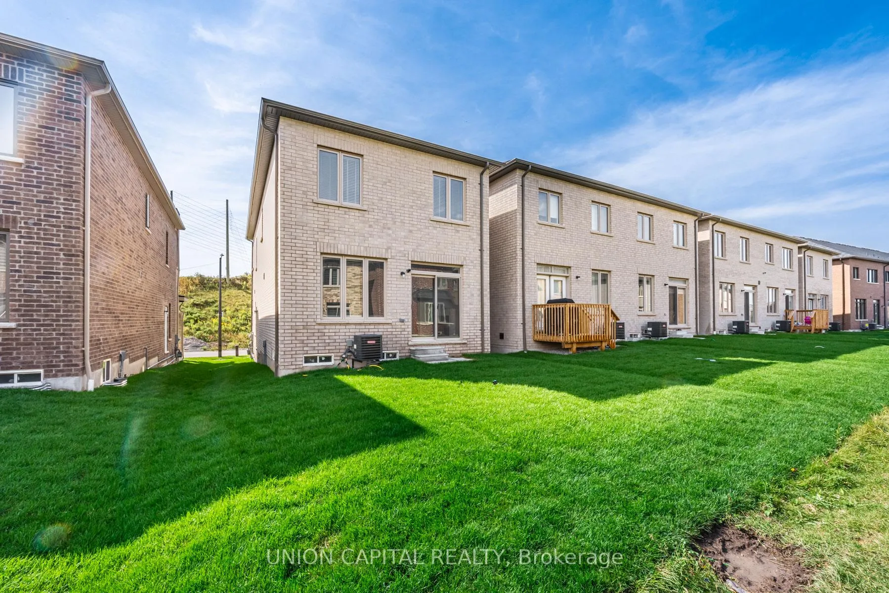 Photo 23 of 112 Ogston Crescent, Whitby, Rural Whitby — HOMEH