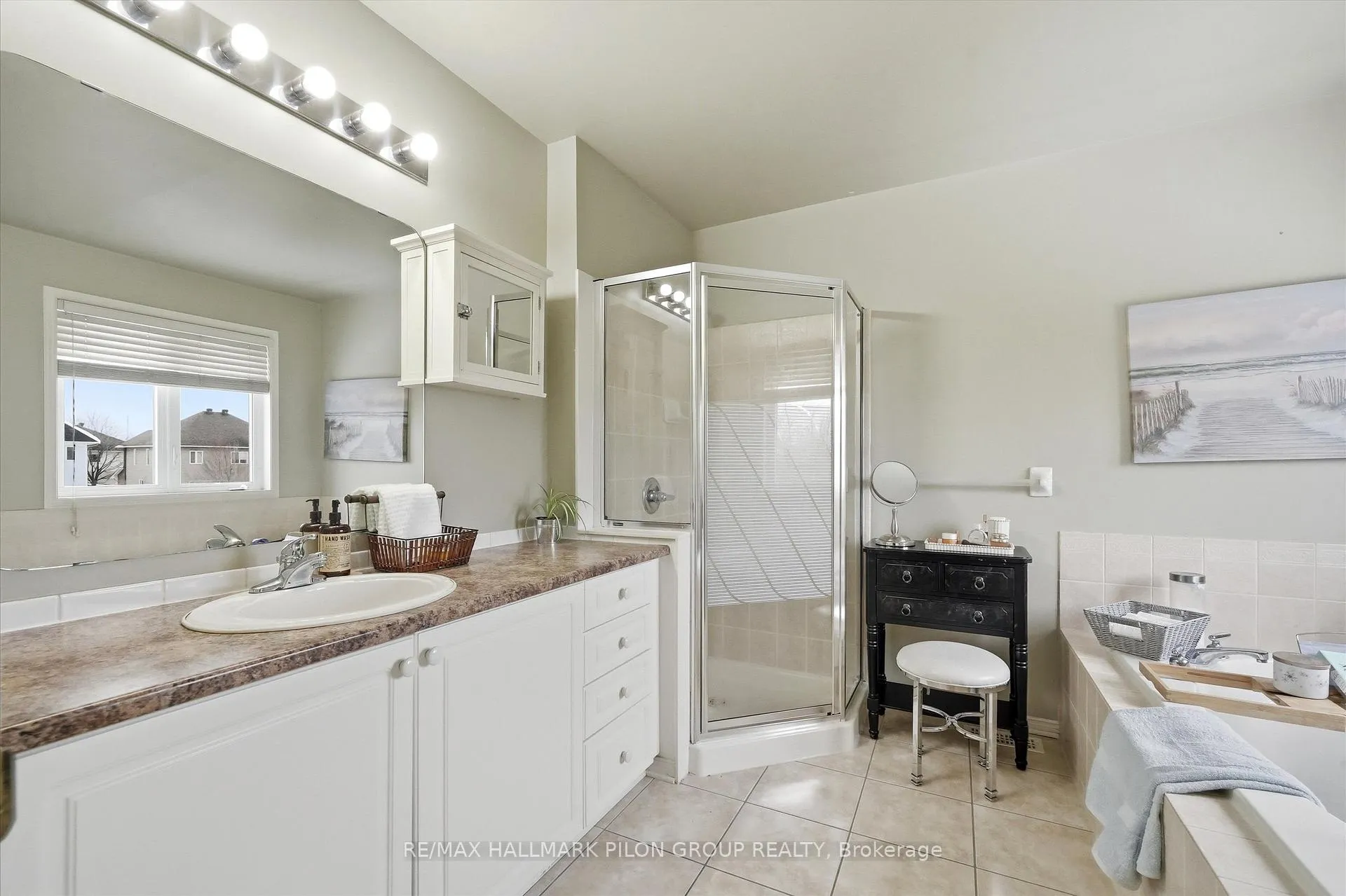 Photo 16 of 2234 Clermont Crescent, Ottawa, Avalon East — HOMEH