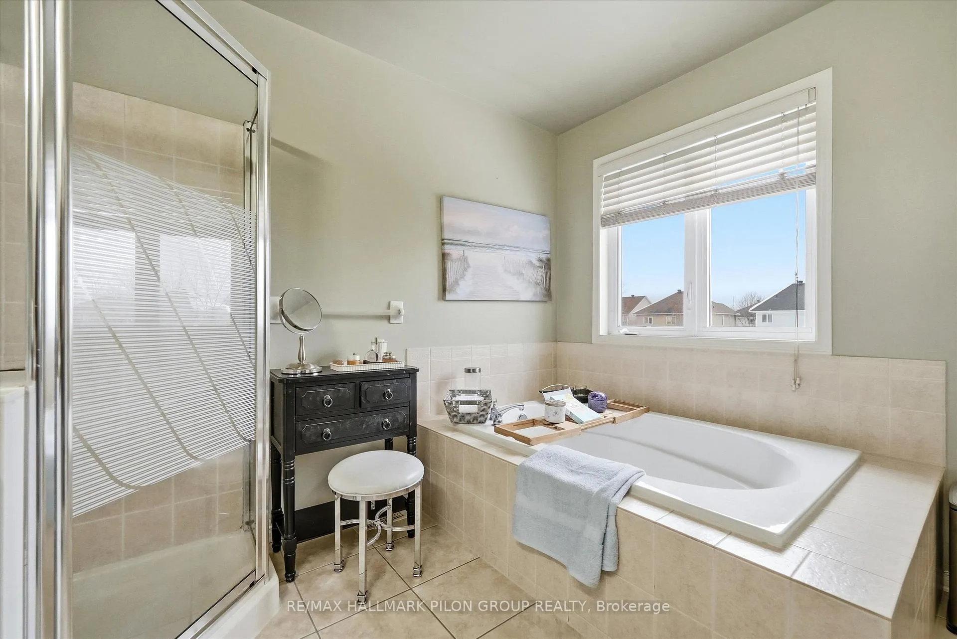 Photo 17 of 2234 Clermont Crescent, Ottawa, Avalon East — HOMEH