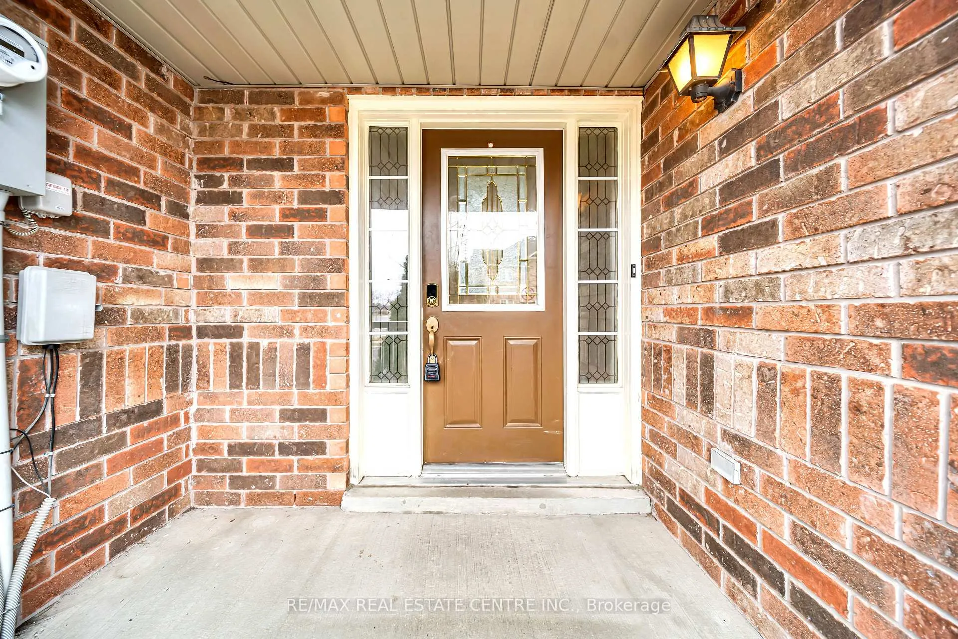 Photo 5 of 20 Tanasi Road, Brampton, Credit Valley — HOMEH